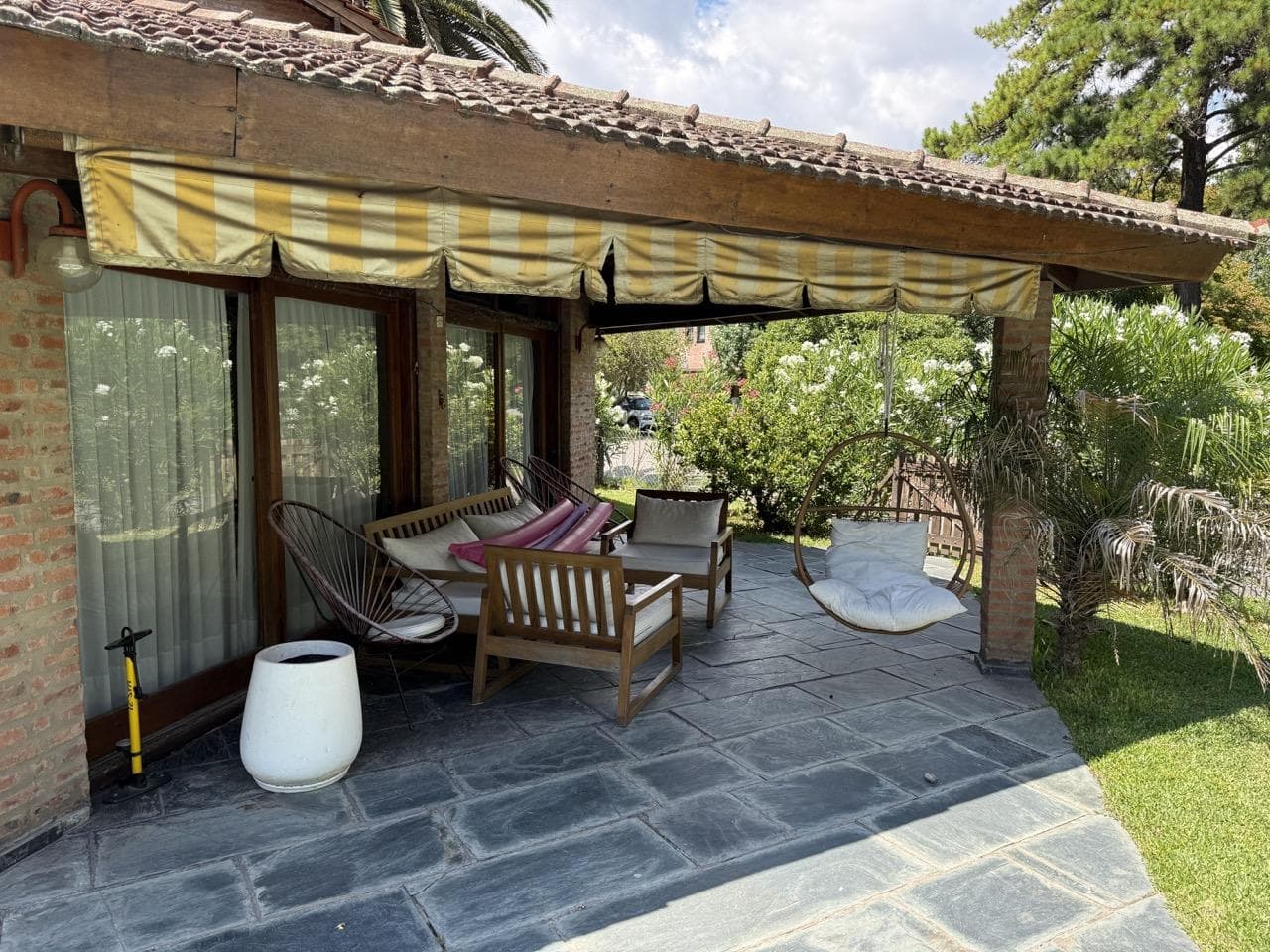 4-room house in the Los Horneros Condominium Complex