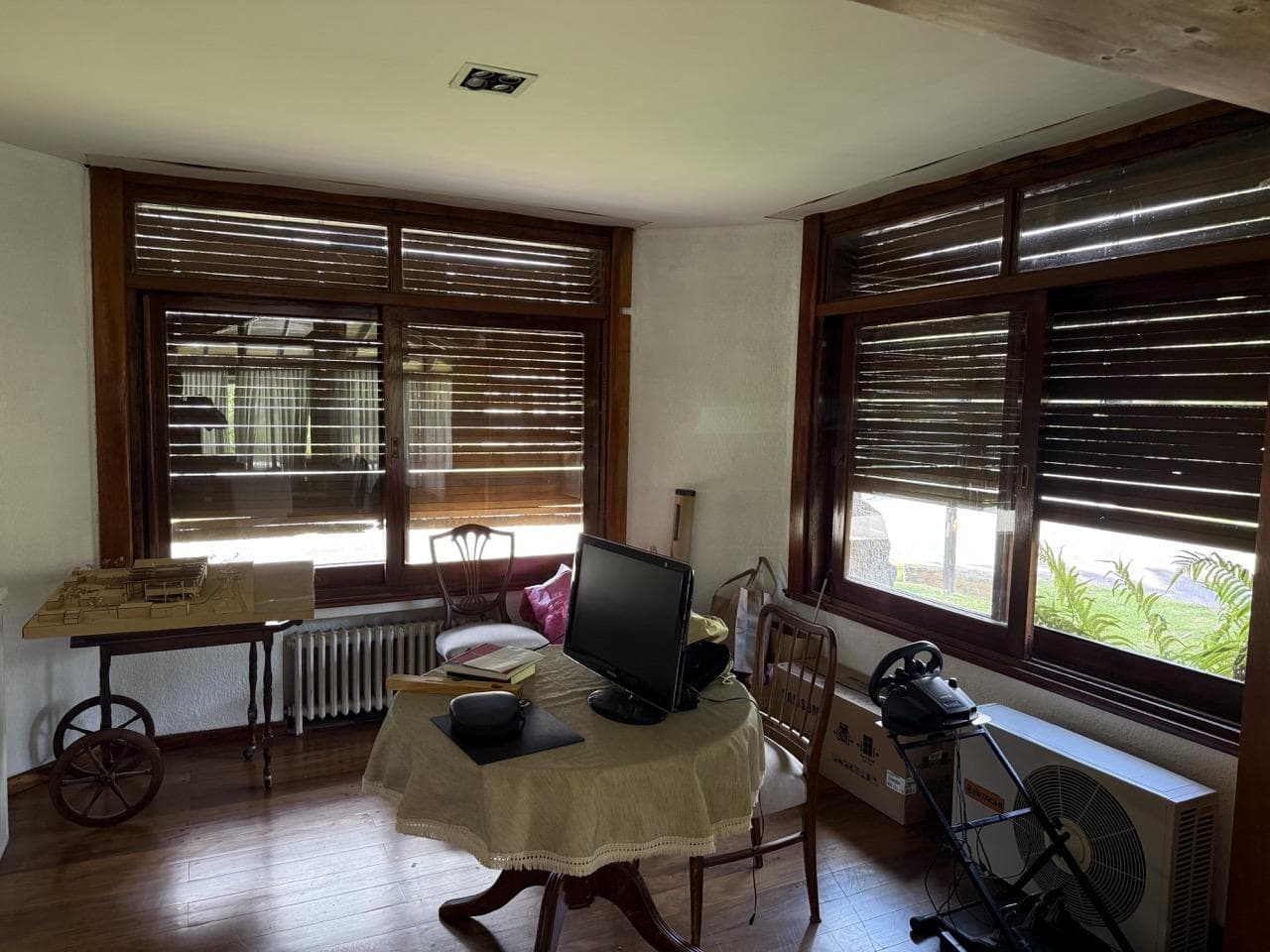 4-room house in the Los Horneros Condominium Complex