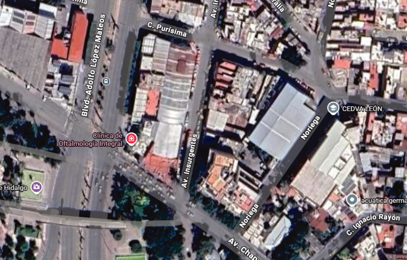ANTIGUA AGENCIA DE AUTOS CON TALLER MECANICO JUNTO AL PARQUE HIDALGO
