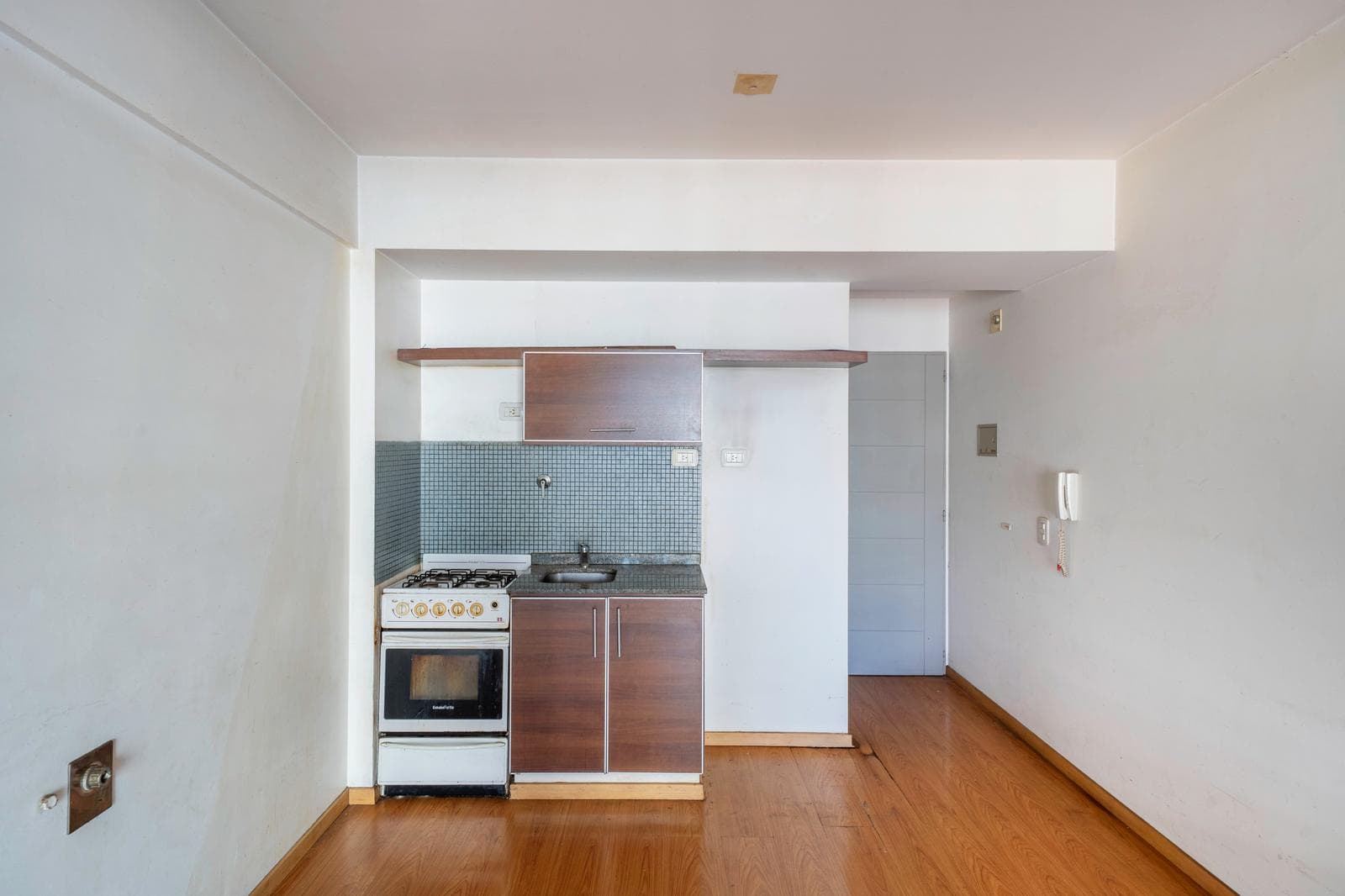 Studio apartment with a balcony and amenities for sale in Villa Crespo