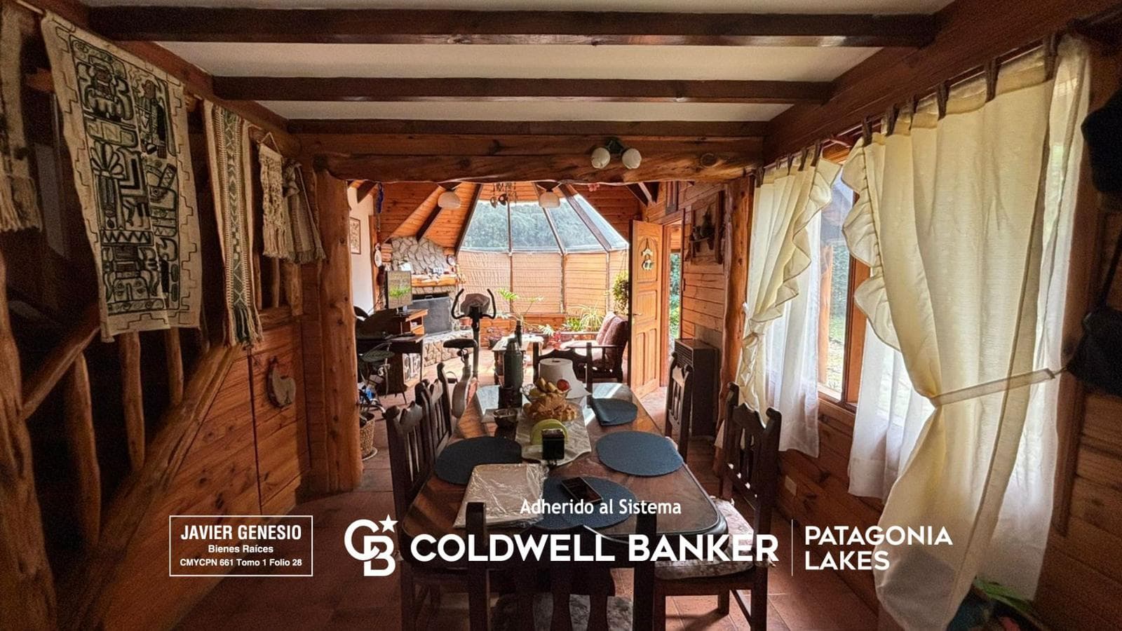 FOR SALE - 6-room house - lot size 327.74 m² - built-up area 116.82 m² - North B, Villa la Angostura