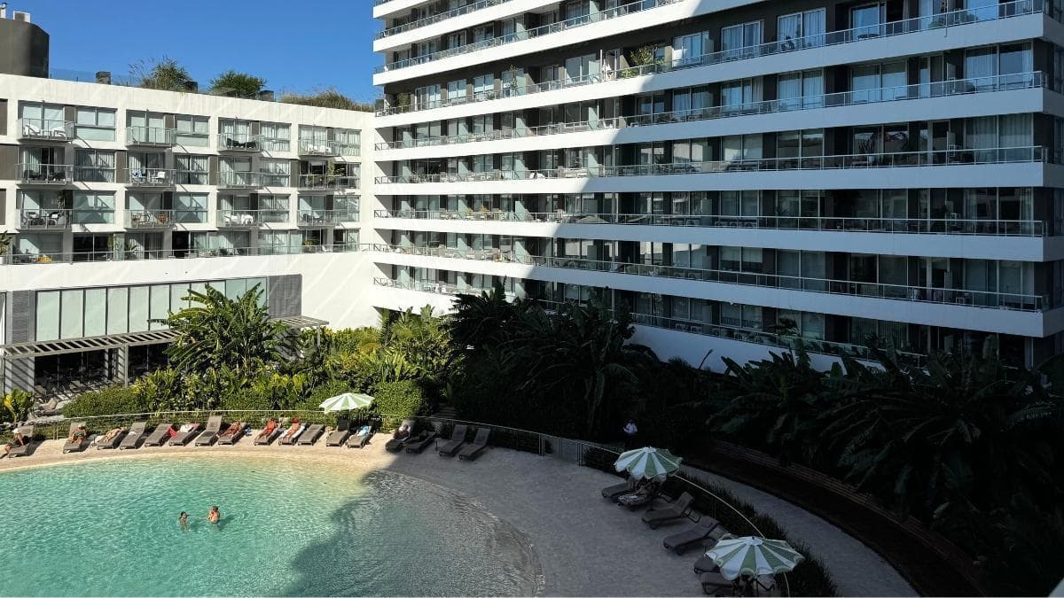 Brand-new 2-room apartment for rent. Modern, bright, available furnished or unfurnished
