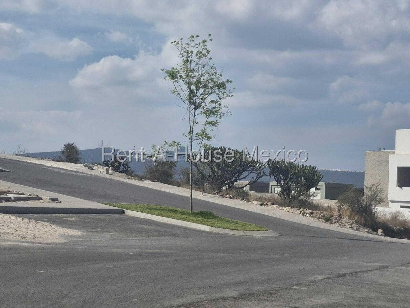 Land for Sale in Punta Mezquite – Modern Querétaro