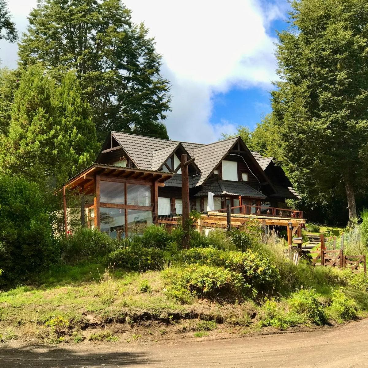 House for Sale - Rio Correntoso Neighborhood - La Angostura - Neuquén