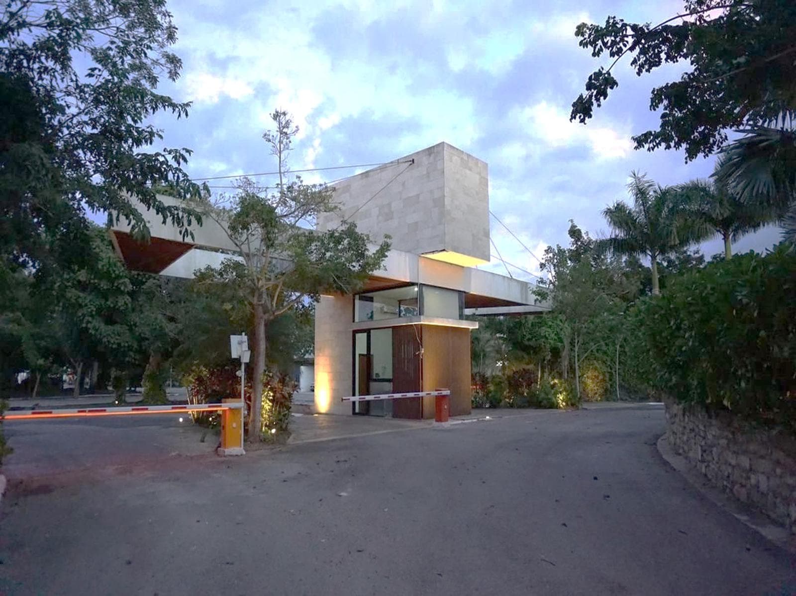 House on Privada Chaactun Chablekal. Country Area