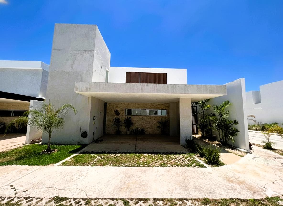 Residence for Rent on Privada El Origen in Xcanatun