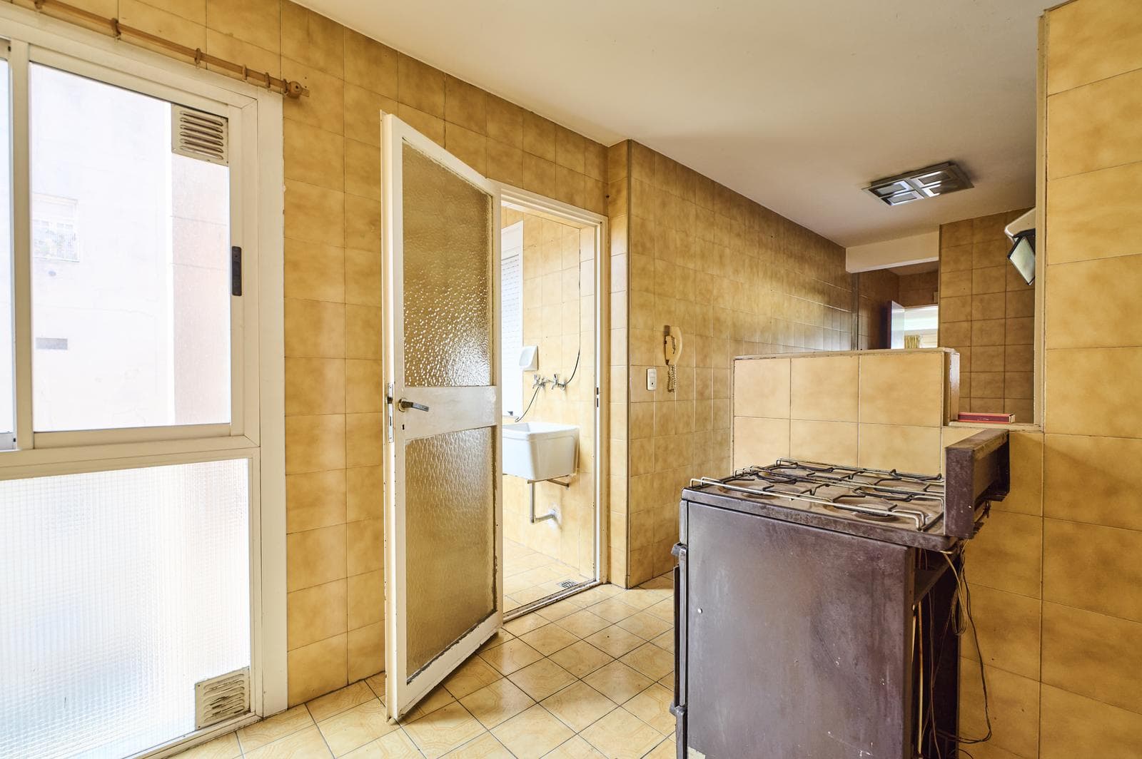 4-room apartment for sale with a balcony—very bright - Congreso