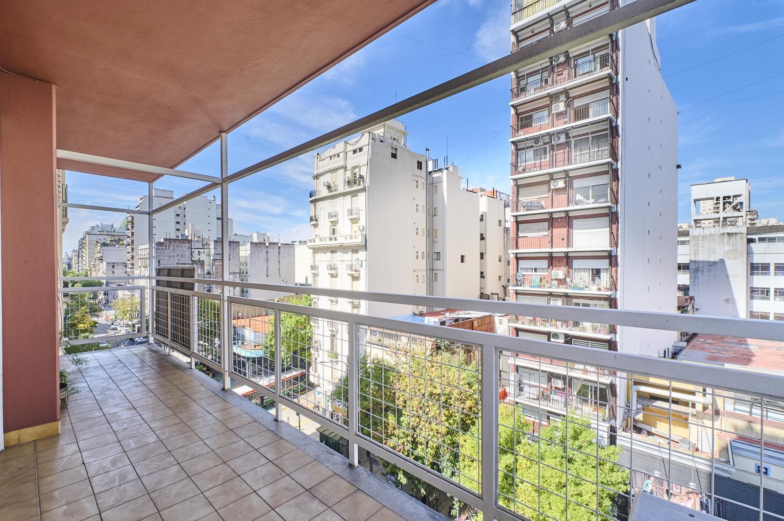 4-room apartment for sale with a balcony—very bright - Congreso
