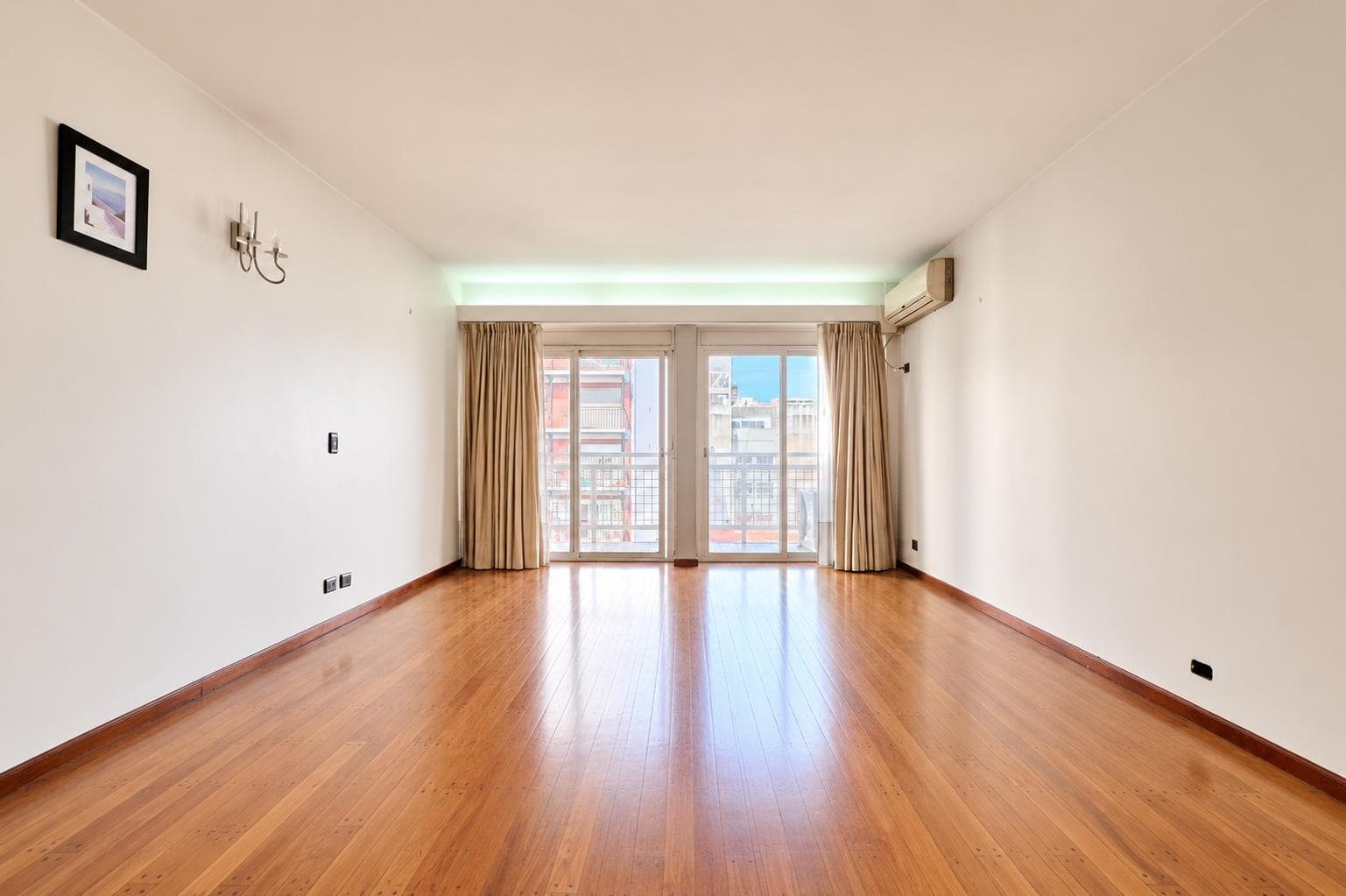 4-room apartment for sale with a balcony—very bright - Congreso