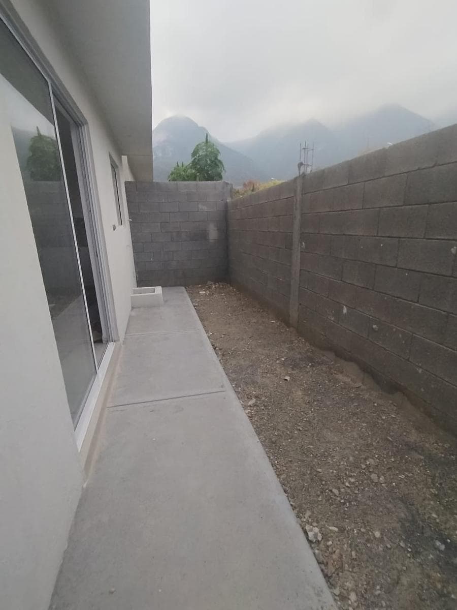 NEW HOME FOR SALE IN THE LOMAS DEL REY NEIGHBORHOOD, GUADALUPE, N.L.