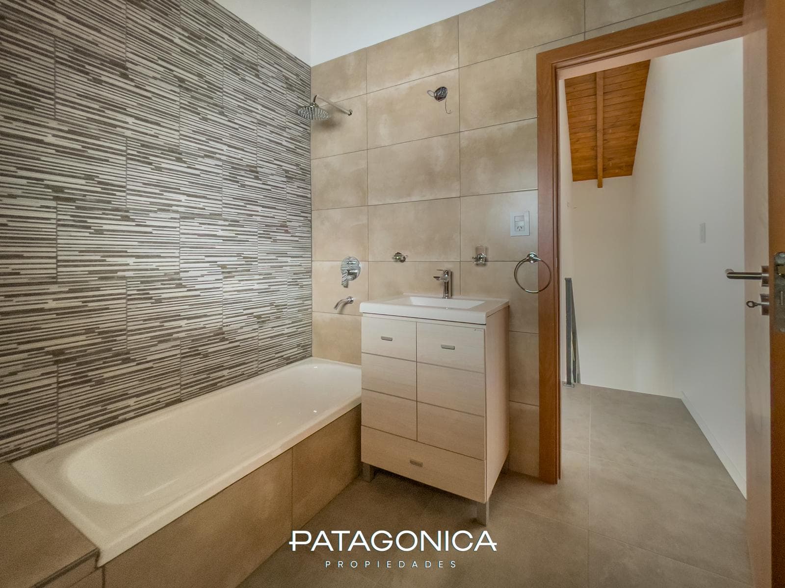 3-ROOM APARTMENT FOR SALE, 94 m², CENTRO/CENTRO, VILLA LA ANGOSTURA