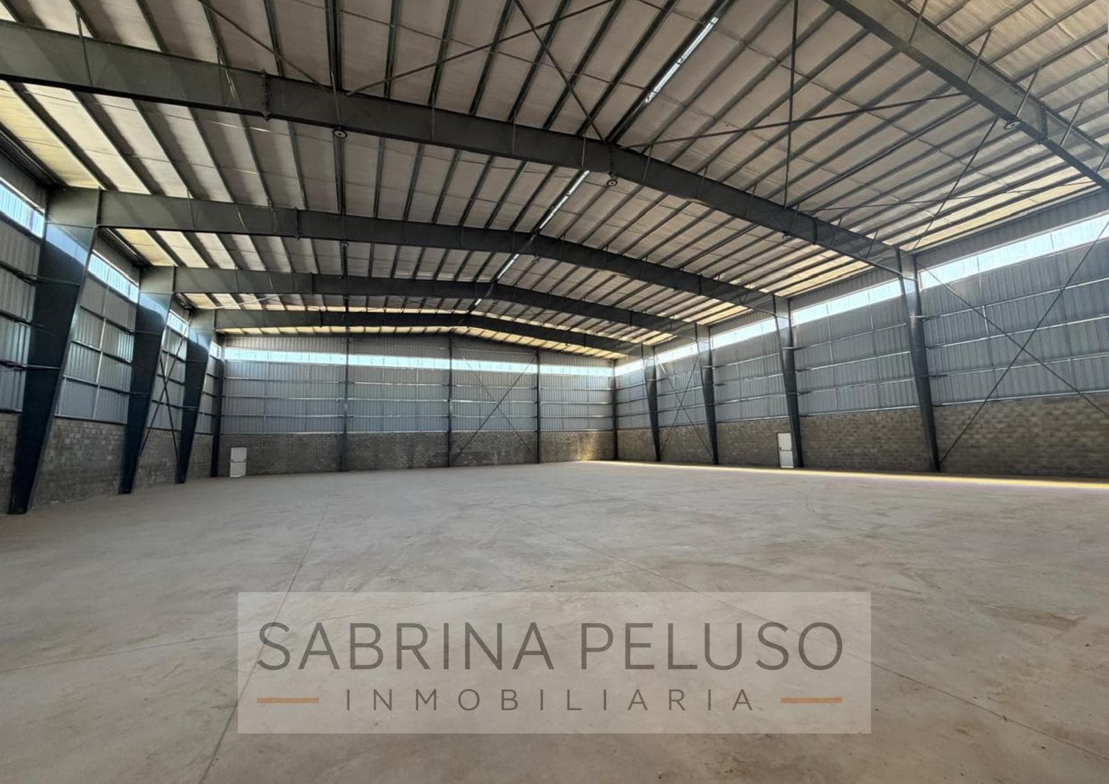 FOR SALE: Warehouse in the Moreno Industrial Park (PIM)