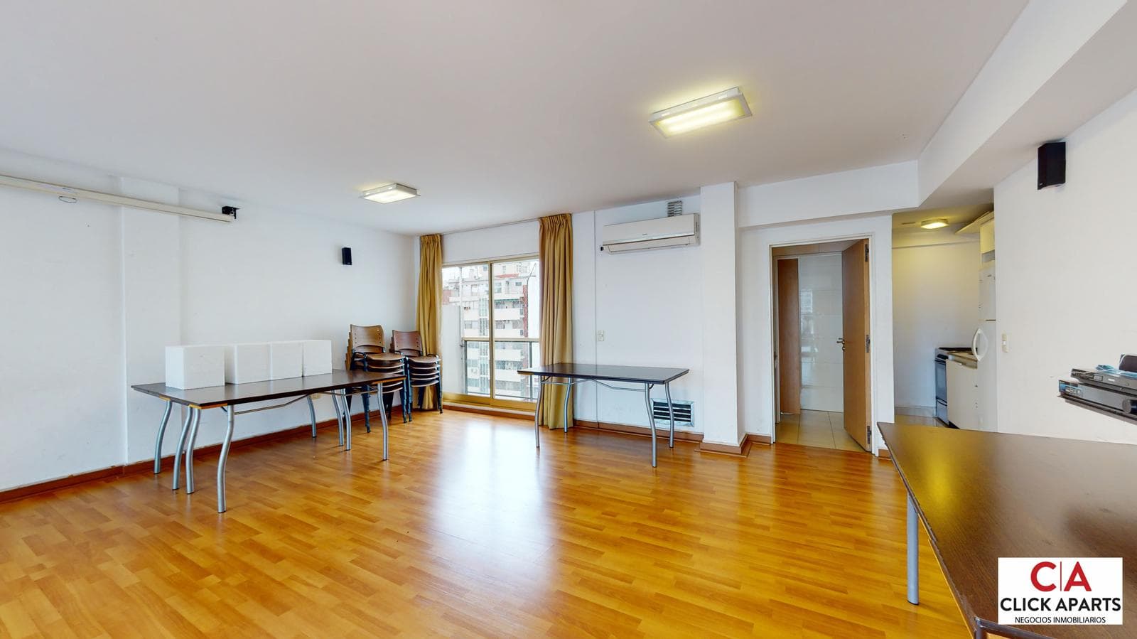 FOR SALE - 6-ROOM UPPER-FLOOR APARTMENT - WILL ACCEPT APARTMENTS OR LAND AS PART OF PAYMENT - CABALLITO
