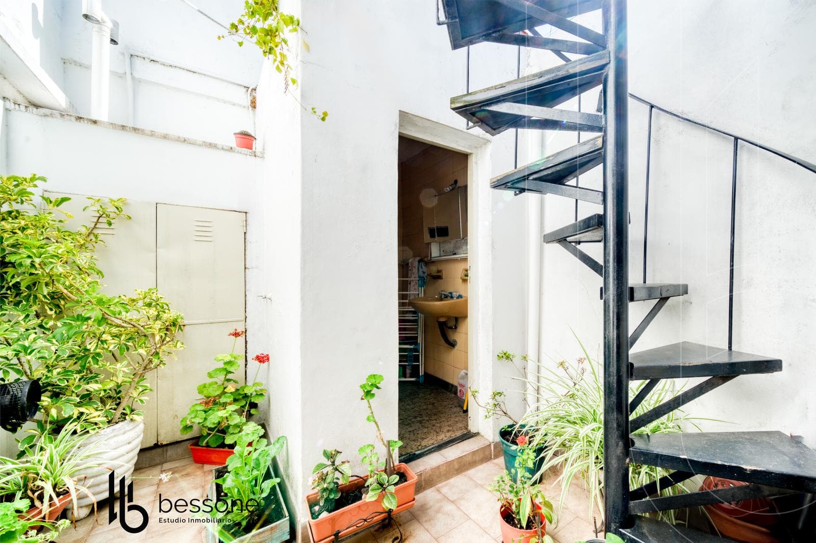 Casa 4 Ambientes - Barrio San Juan se Evaluan Permutas