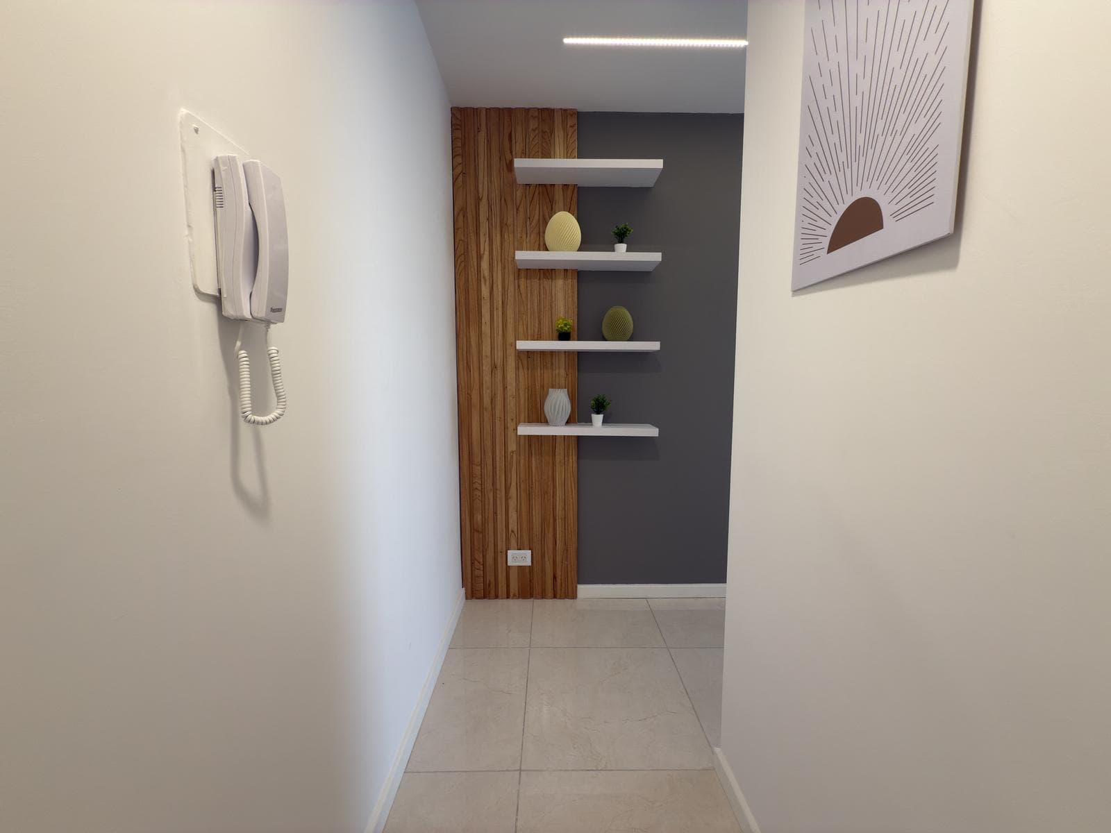 For Sale - 3 rooms - Balcony facing the street - Renovated and furnished - Downtown