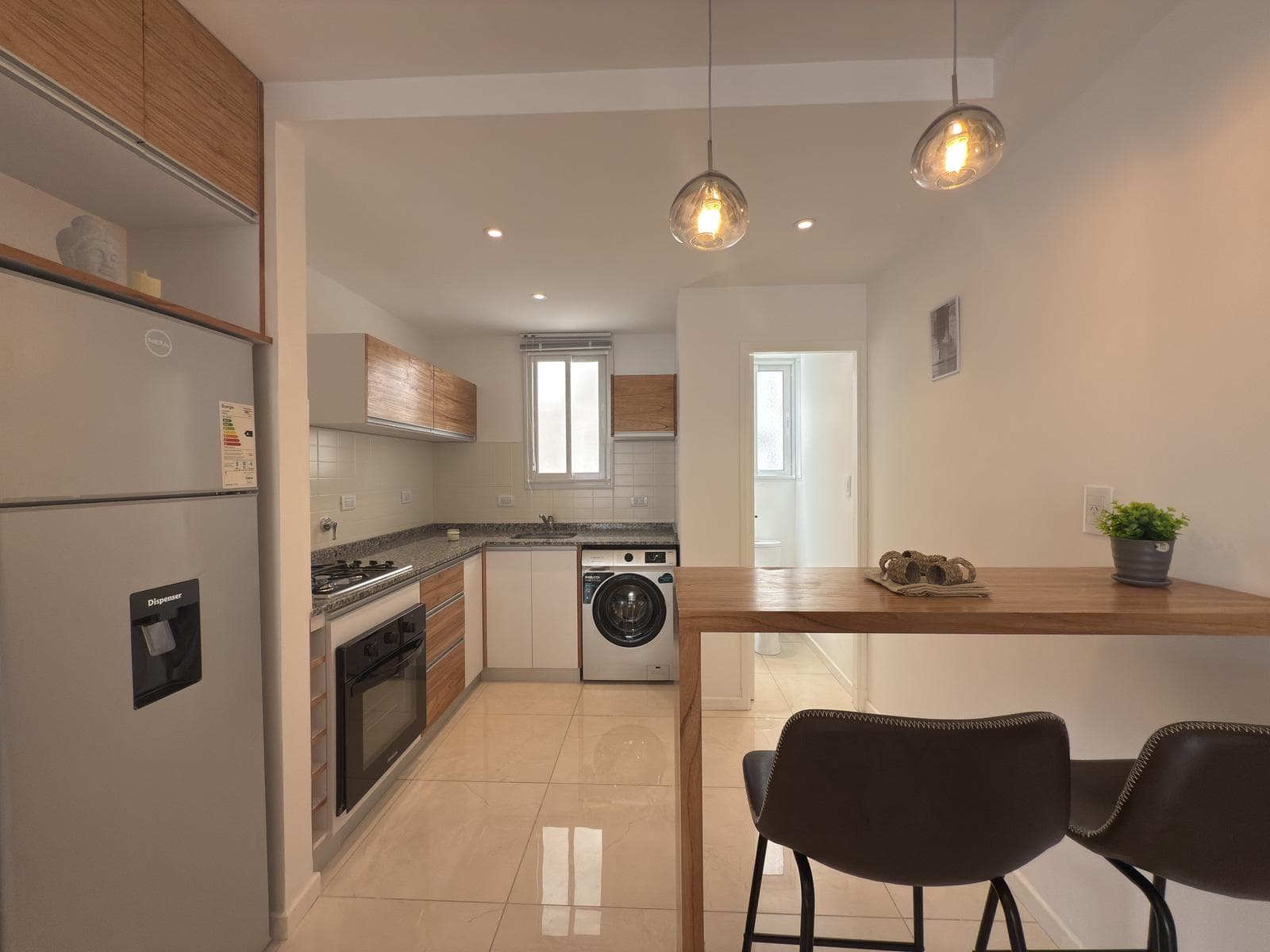For Sale - 3 rooms - Balcony facing the street - Renovated and furnished - Downtown