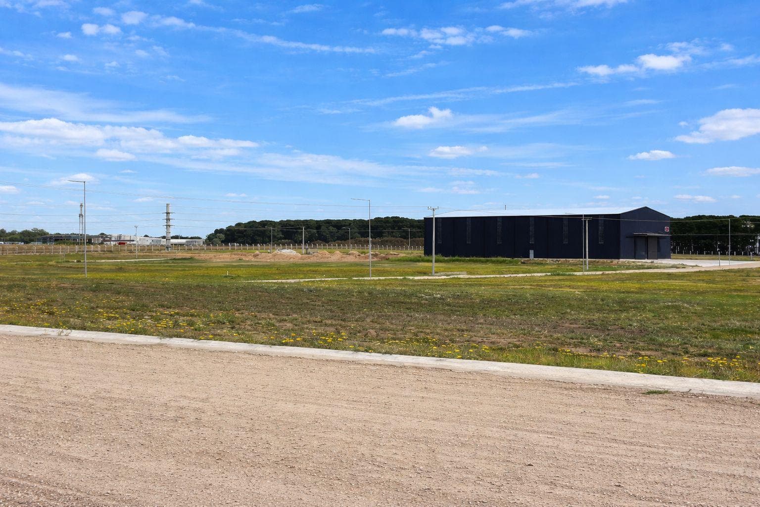 Lot in the Aurel Parq Industrial Park