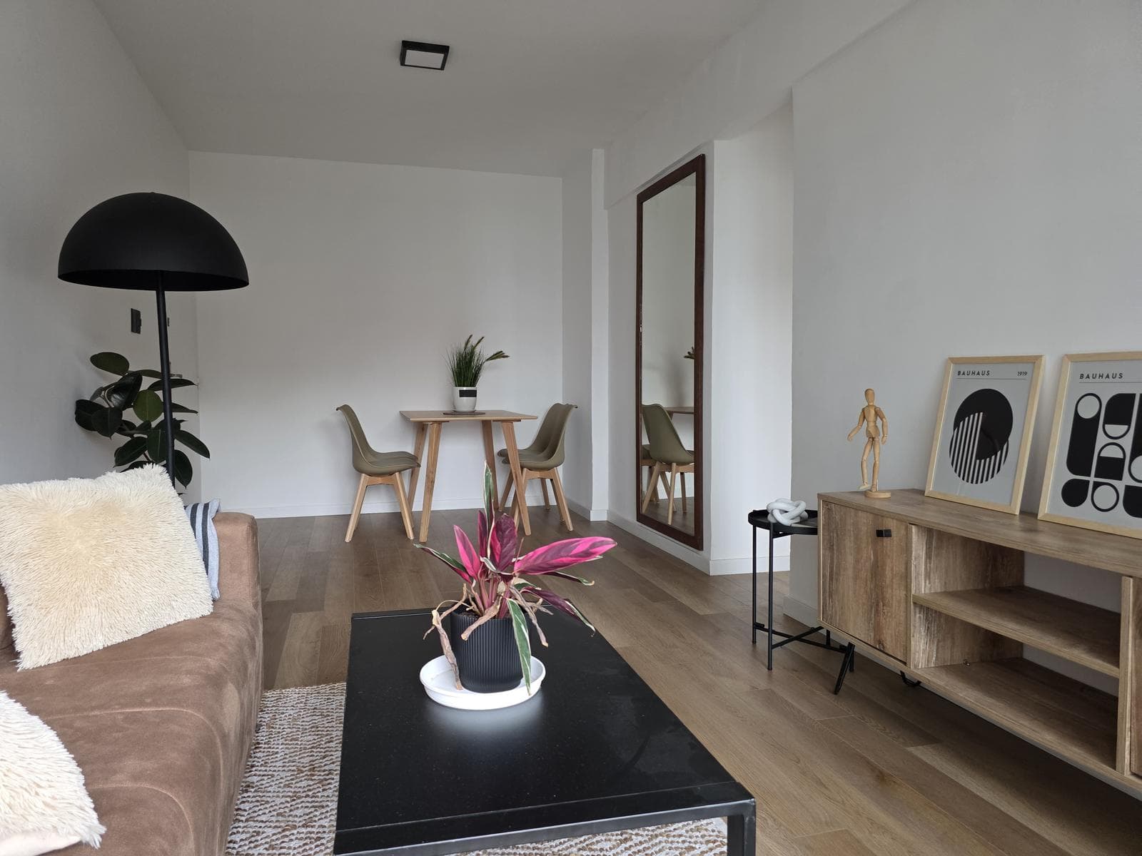 Cañitas - Two bedrooms Garage Front balcony