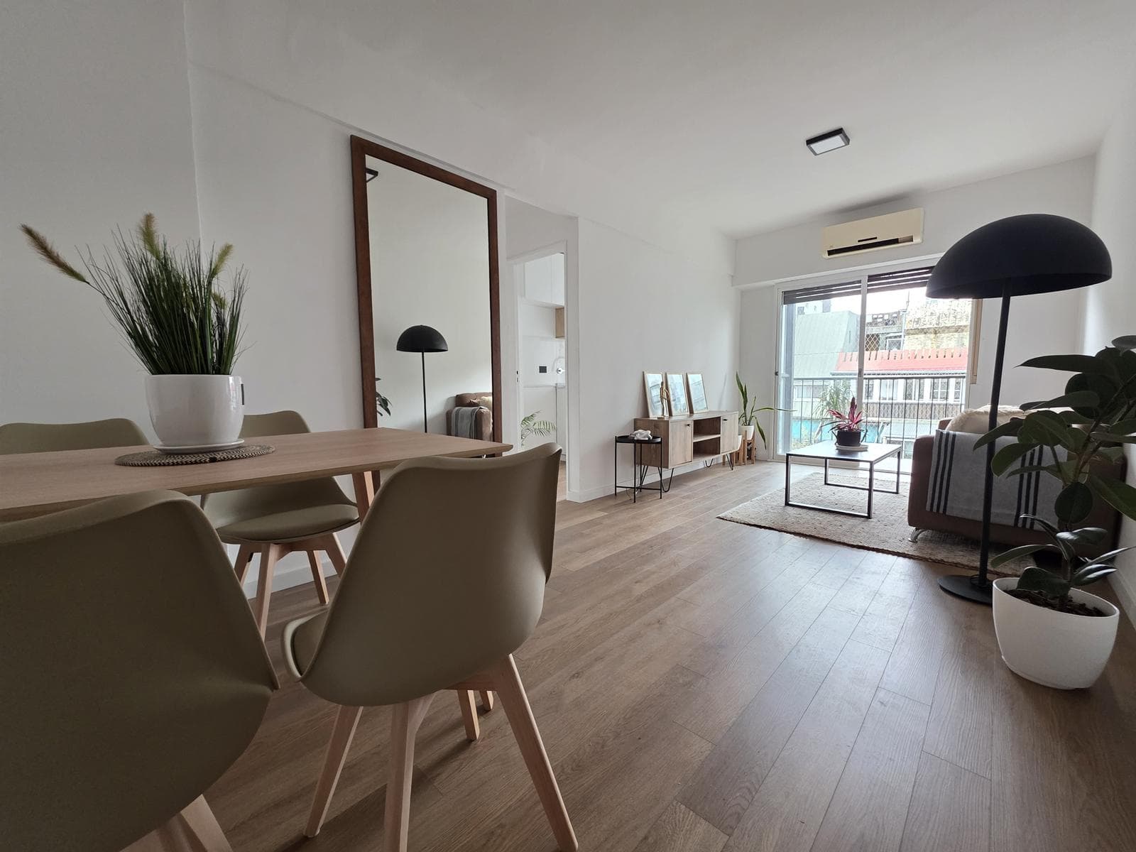 Cañitas - Two bedrooms Garage Front balcony