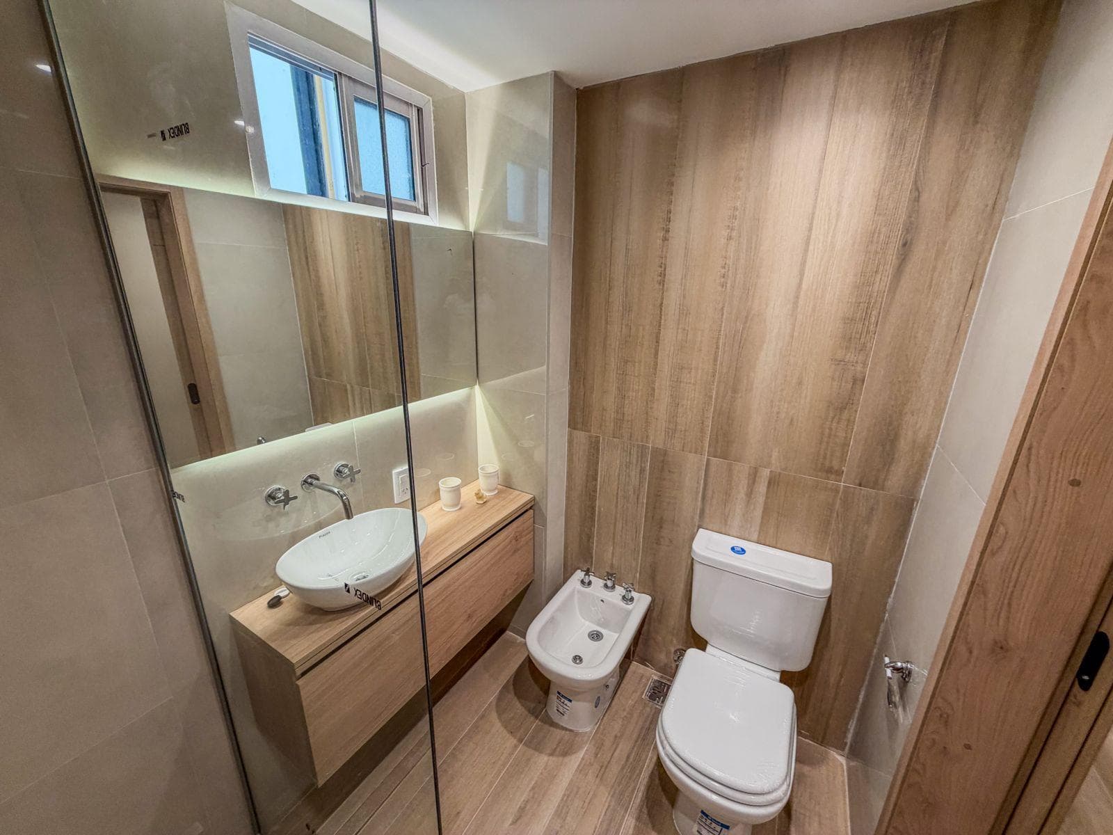 For Sale - 3 rooms - Renovated and furnished - Street-facing with a balcony