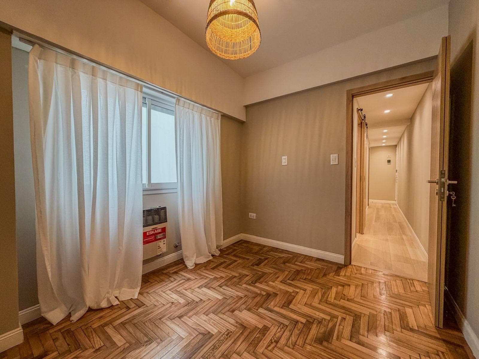 For Sale - 3 rooms - Renovated and furnished - Street-facing with a balcony