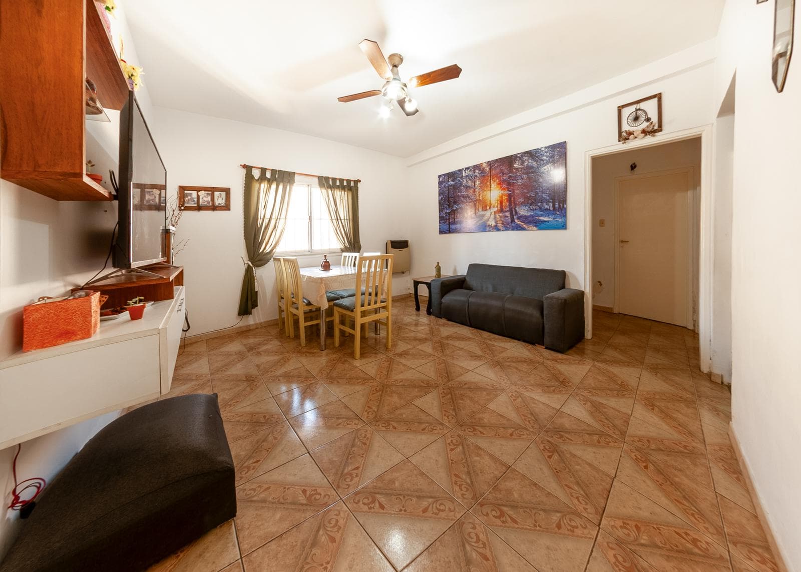 3-Bedroom Apartment for Sale with 2 Patios in Lomas del Mirador