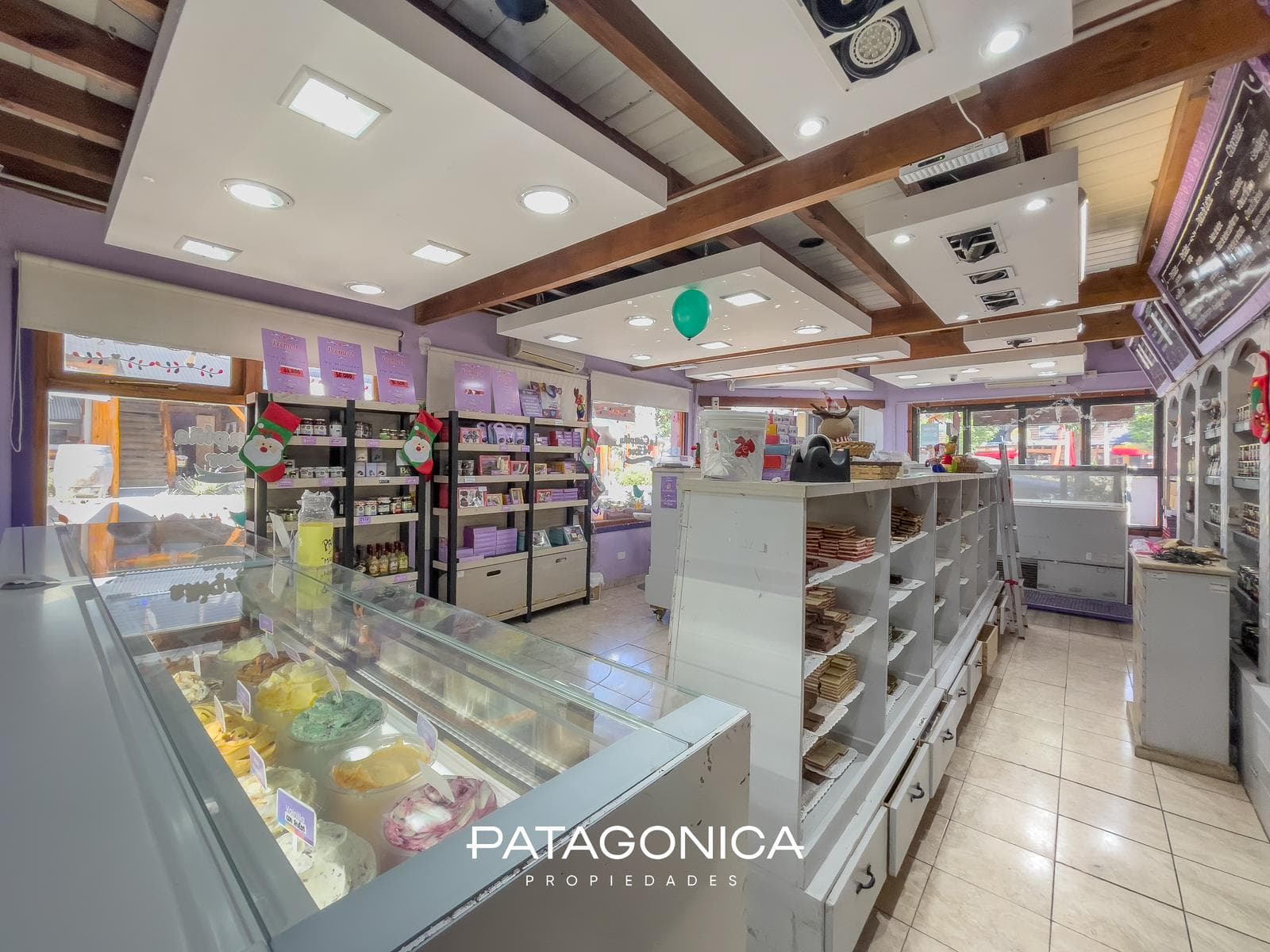BUSINESS FOR SALE: ICE CREAM PARLOR/CHOCOLATE SHOP, VILLA LA ANGOSTURA