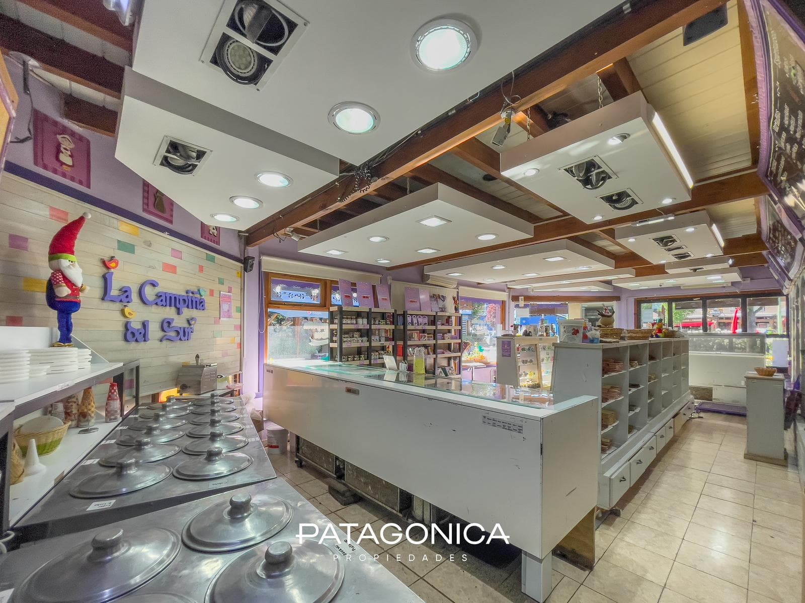 BUSINESS FOR SALE: ICE CREAM PARLOR/CHOCOLATE SHOP, VILLA LA ANGOSTURA
