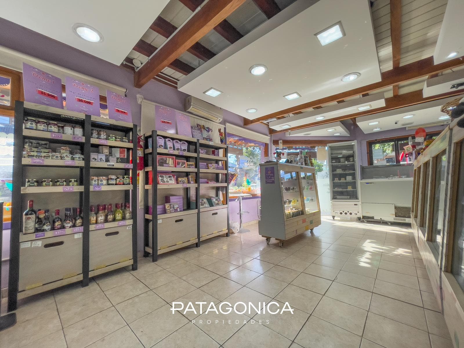BUSINESS FOR SALE: ICE CREAM PARLOR/CHOCOLATE SHOP, VILLA LA ANGOSTURA