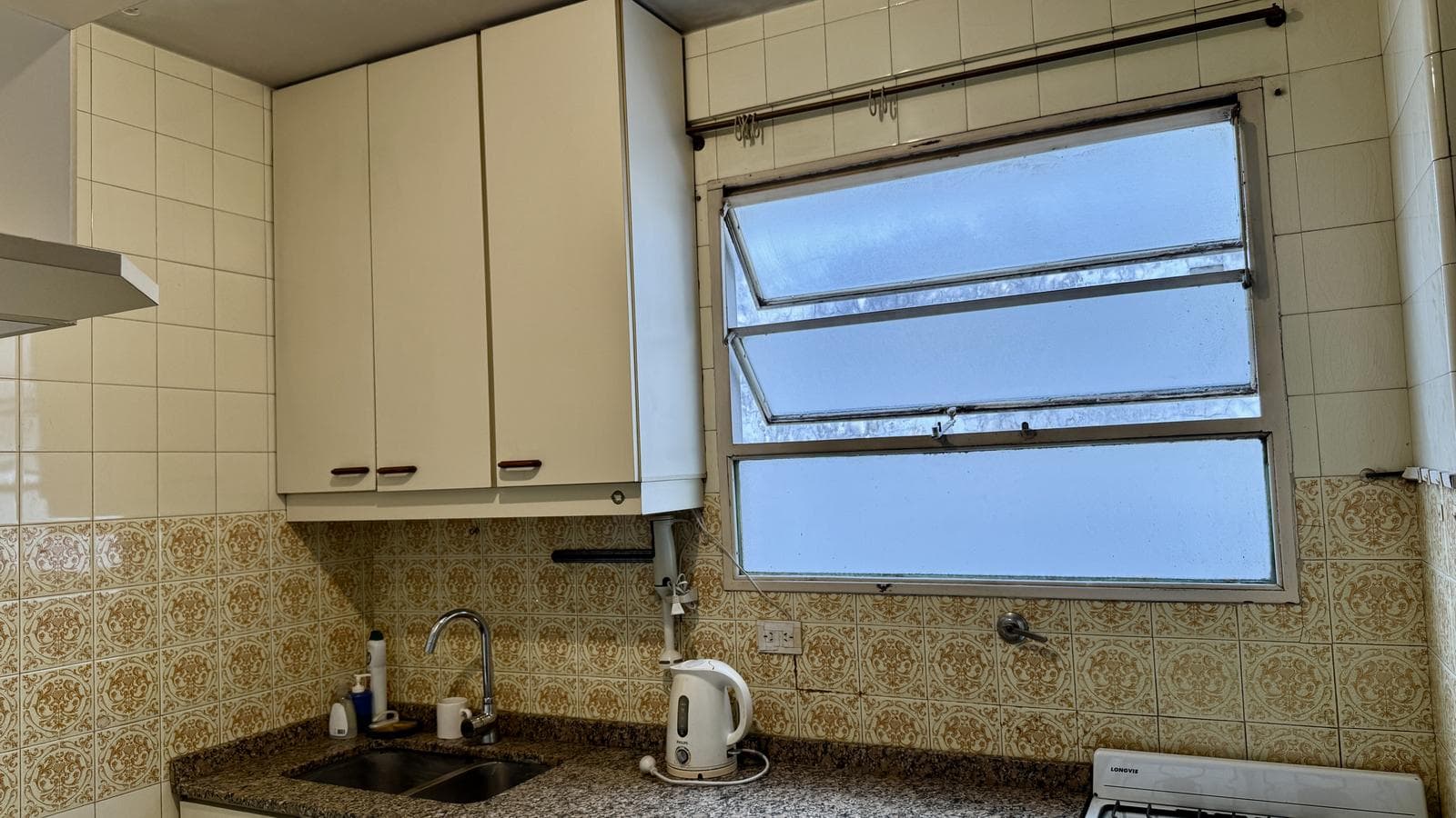 4-Bedroom Apartment for Sale with Balcony and Storage Room in Caballito