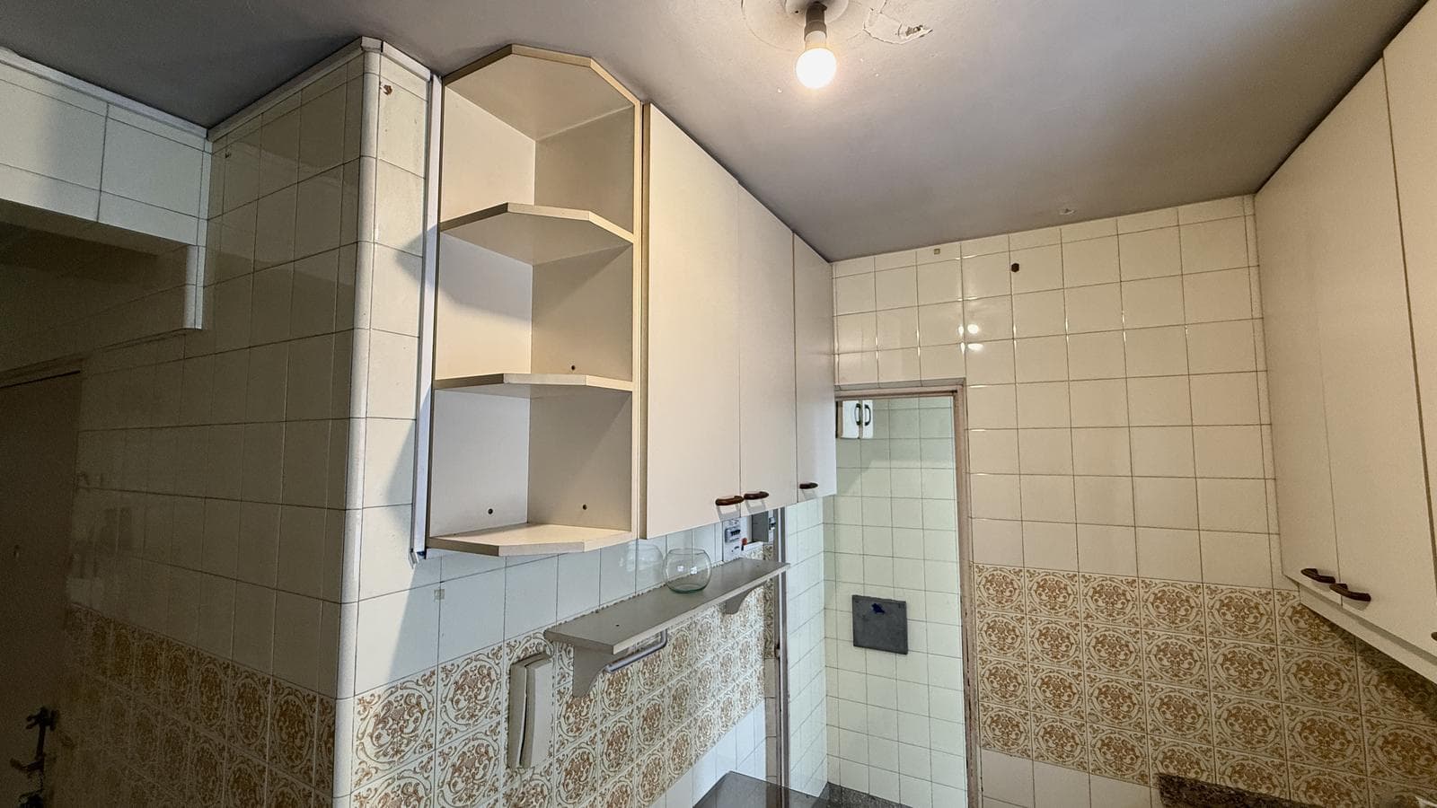 4-Bedroom Apartment for Sale with Balcony and Storage Room in Caballito