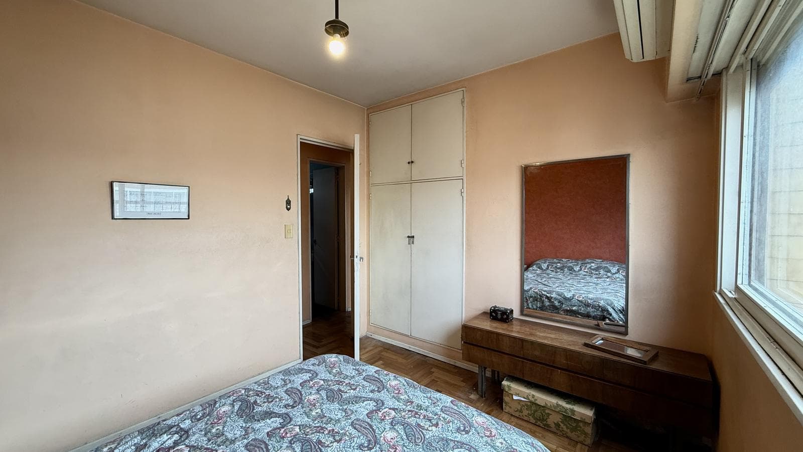 4-Bedroom Apartment for Sale with Balcony and Storage Room in Caballito