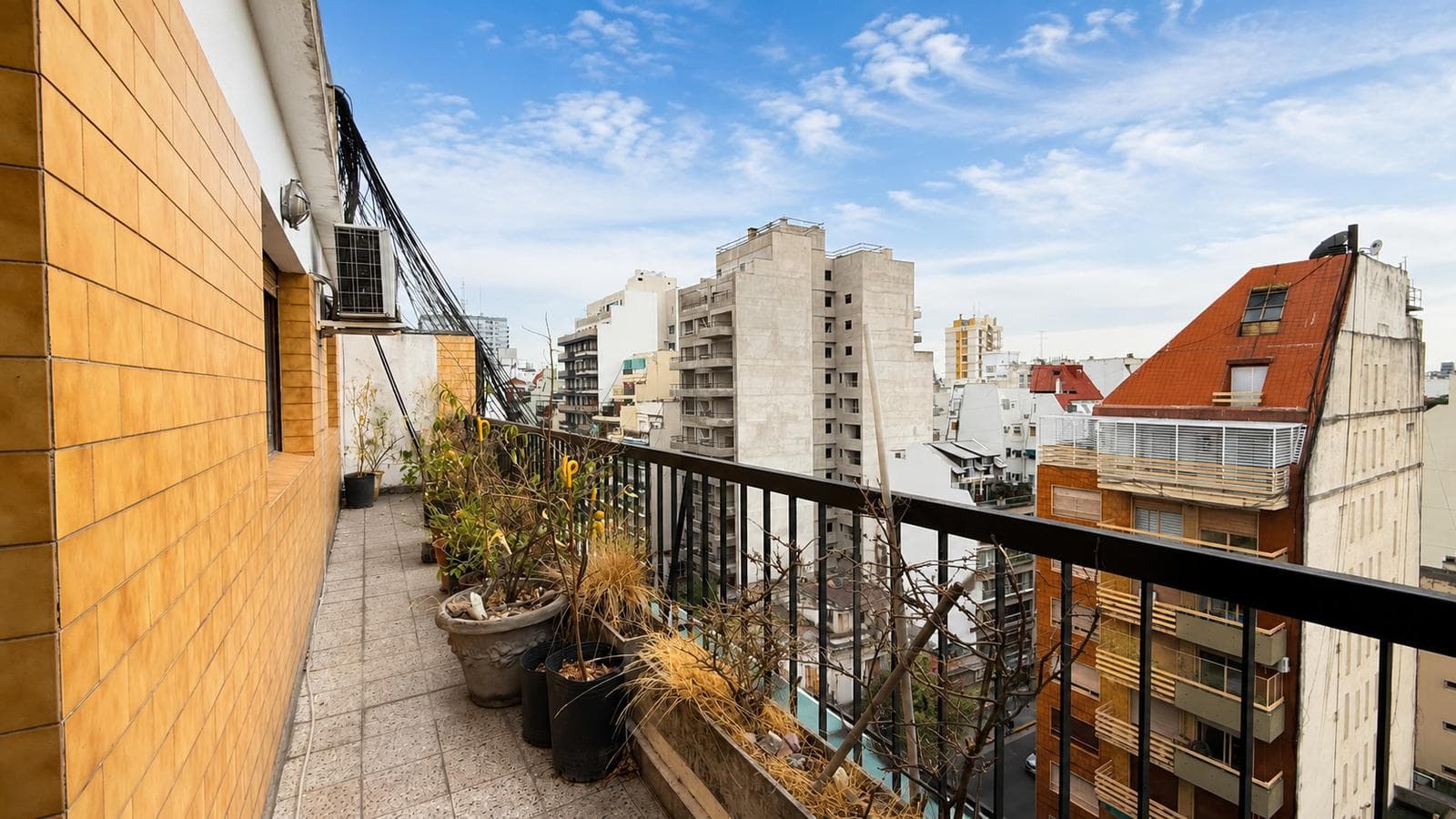 4-Room Apartment for Sale with Balcony and Storage Room in Caballito