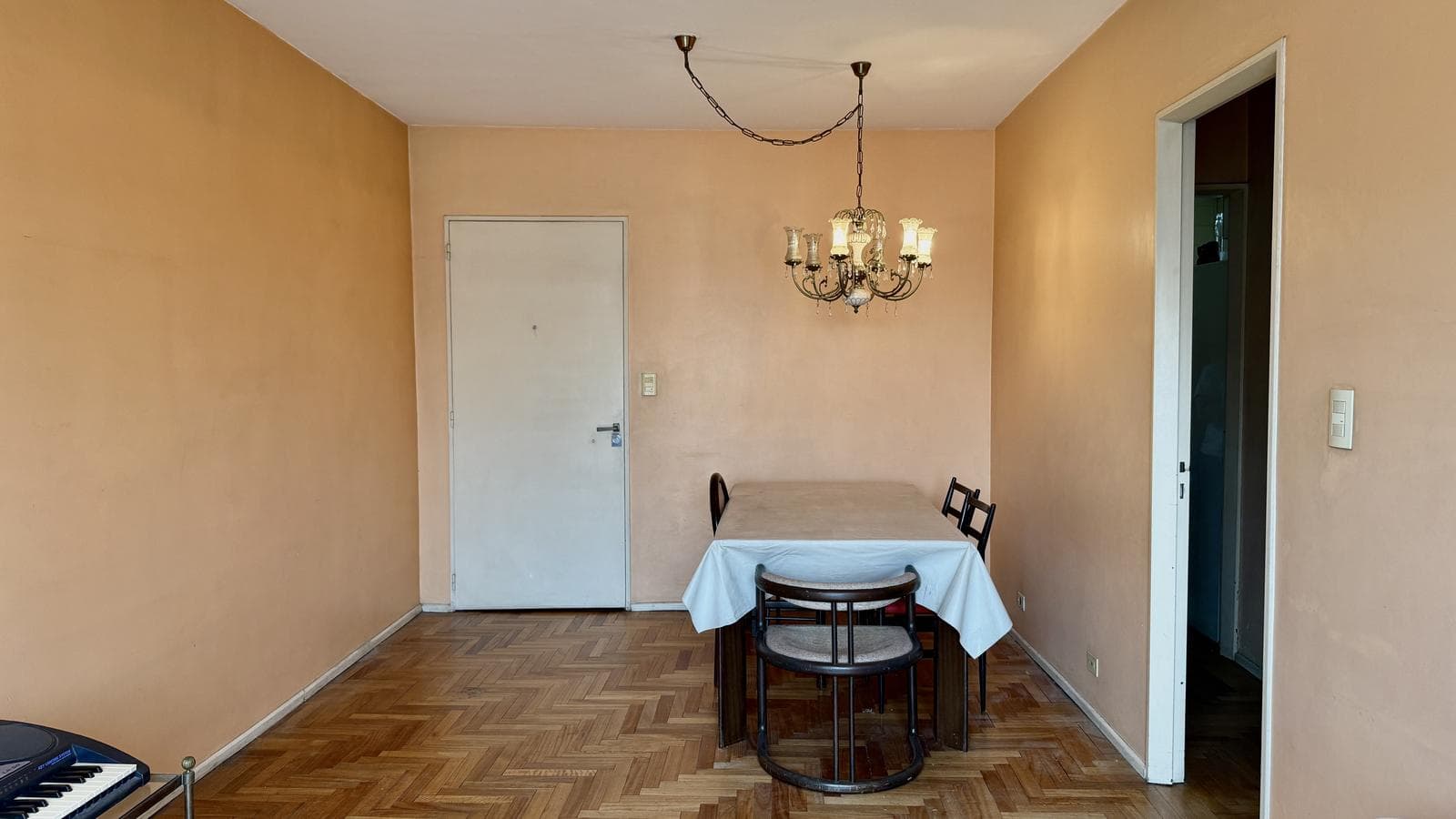 4-Bedroom Apartment for Sale with Balcony and Storage Room in Caballito