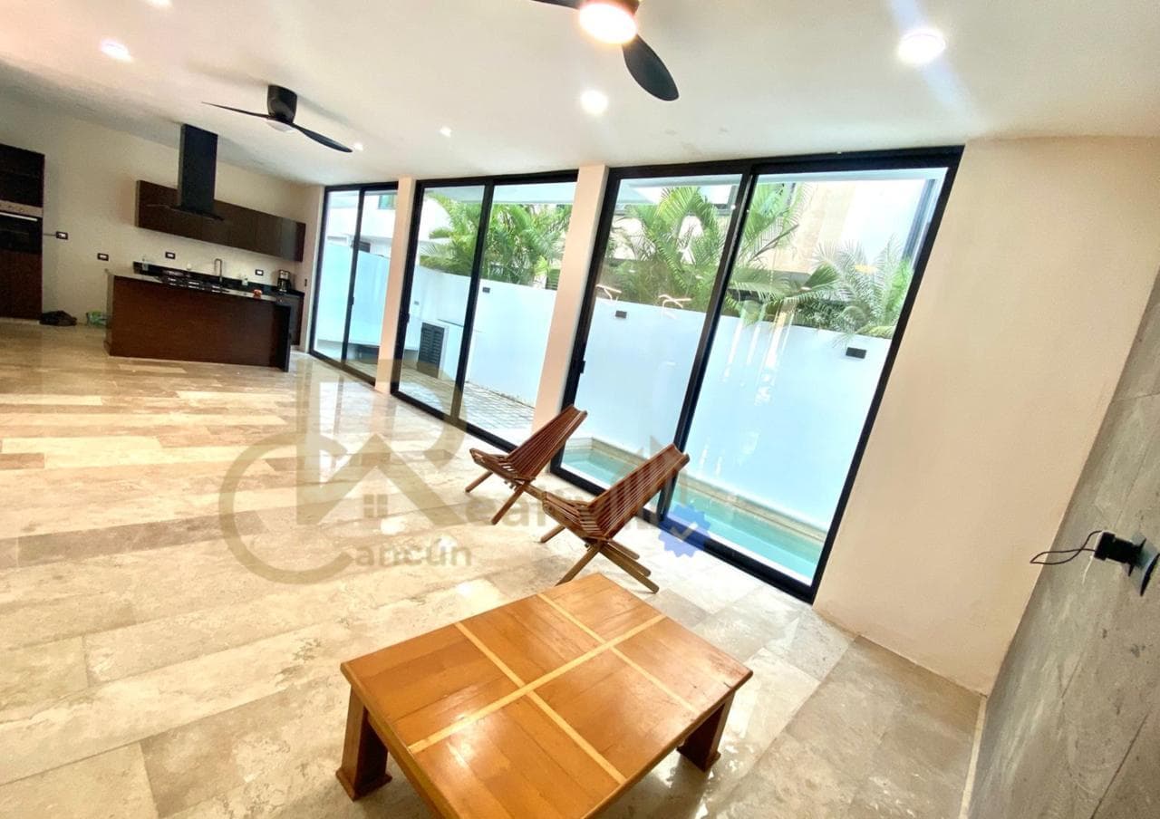 ARBOLADA RESIDENTIAL House