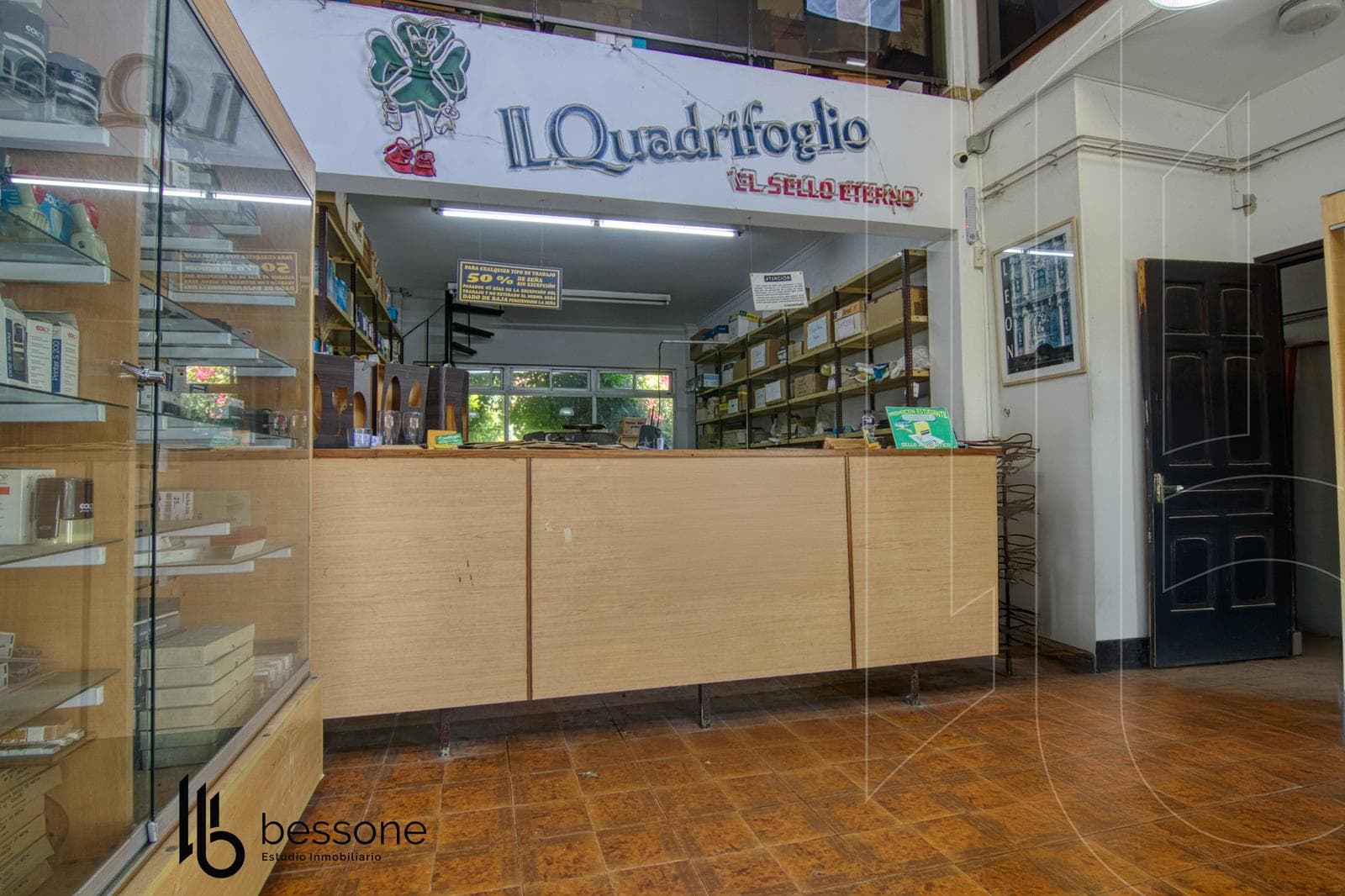 5-room house and street-facing commercial space in Nueva Pompeya