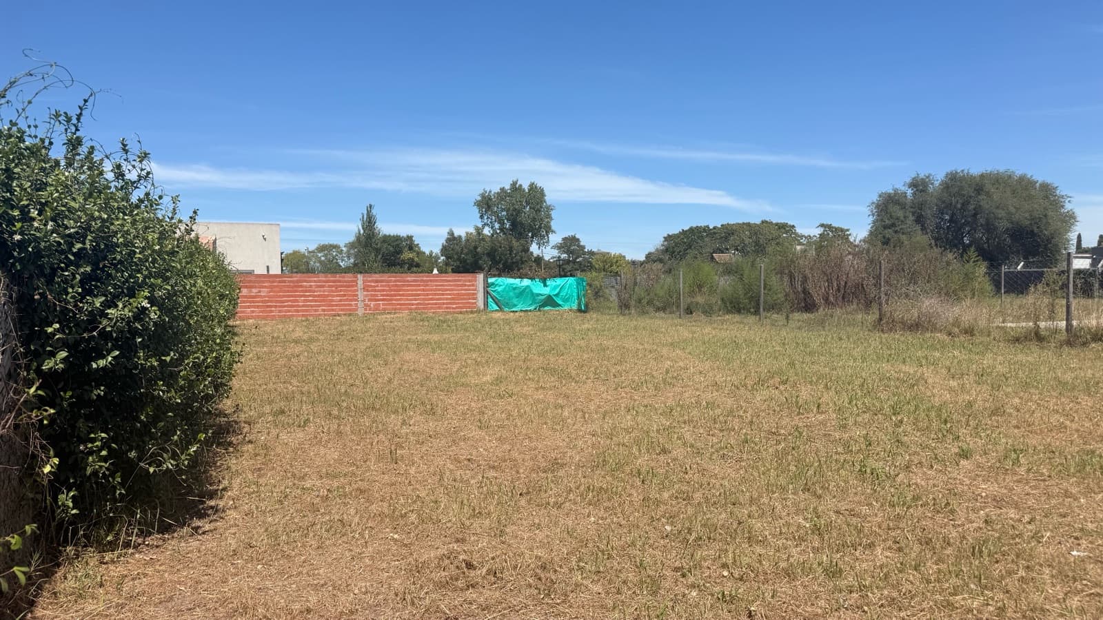 Located in a rapidly growing area, this lot represents an ideal opportunity both to build your own home and to make a forward-thinking investment.