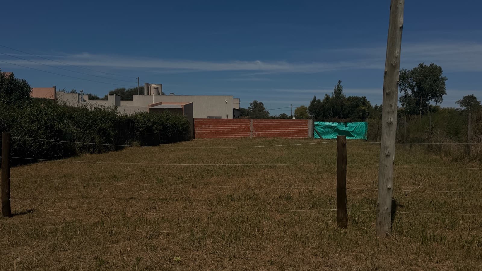 Located in a rapidly growing area, this lot represents an ideal opportunity both to build your own home and to make a forward-thinking investment.