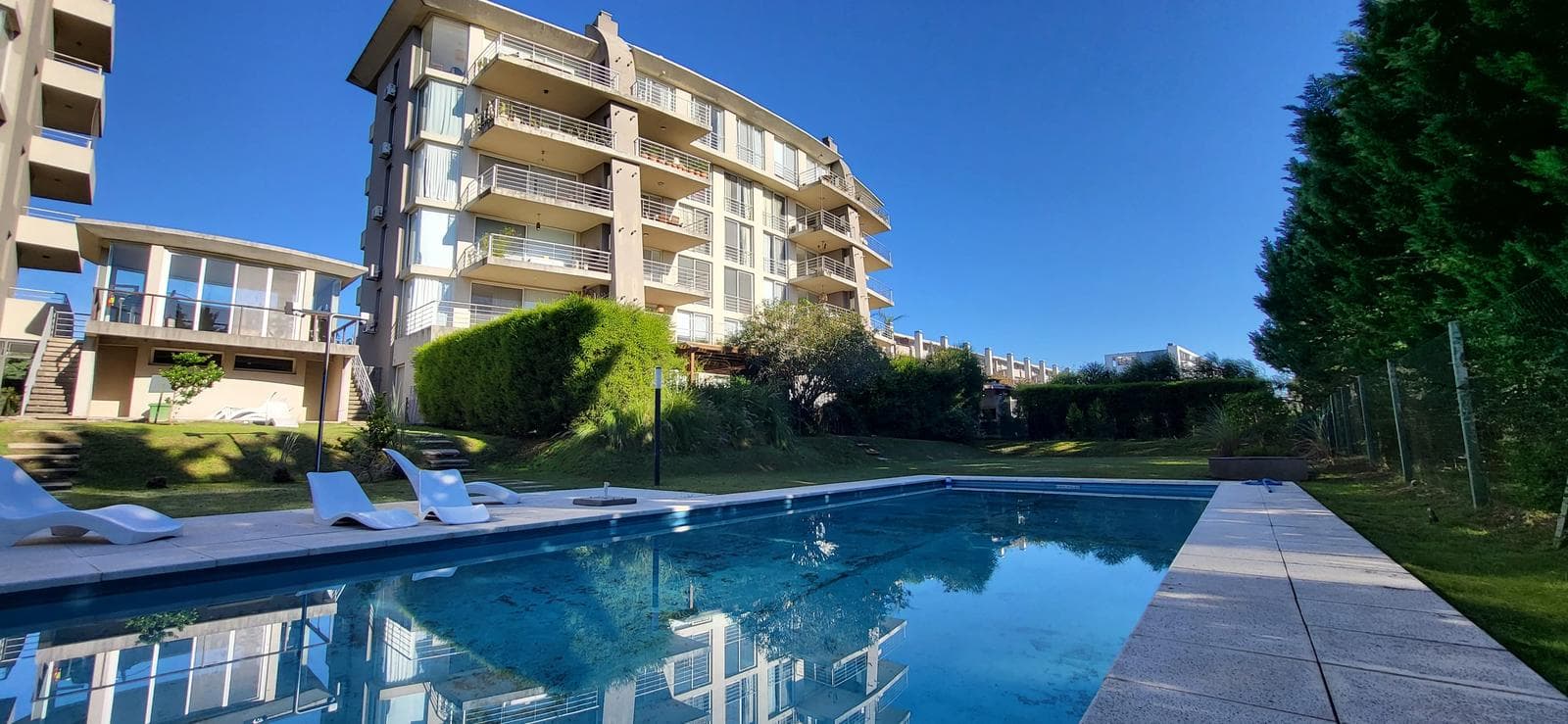 Apartment in Del Lago Condominium - Terrace and 2 parking spaces - Nordelta
