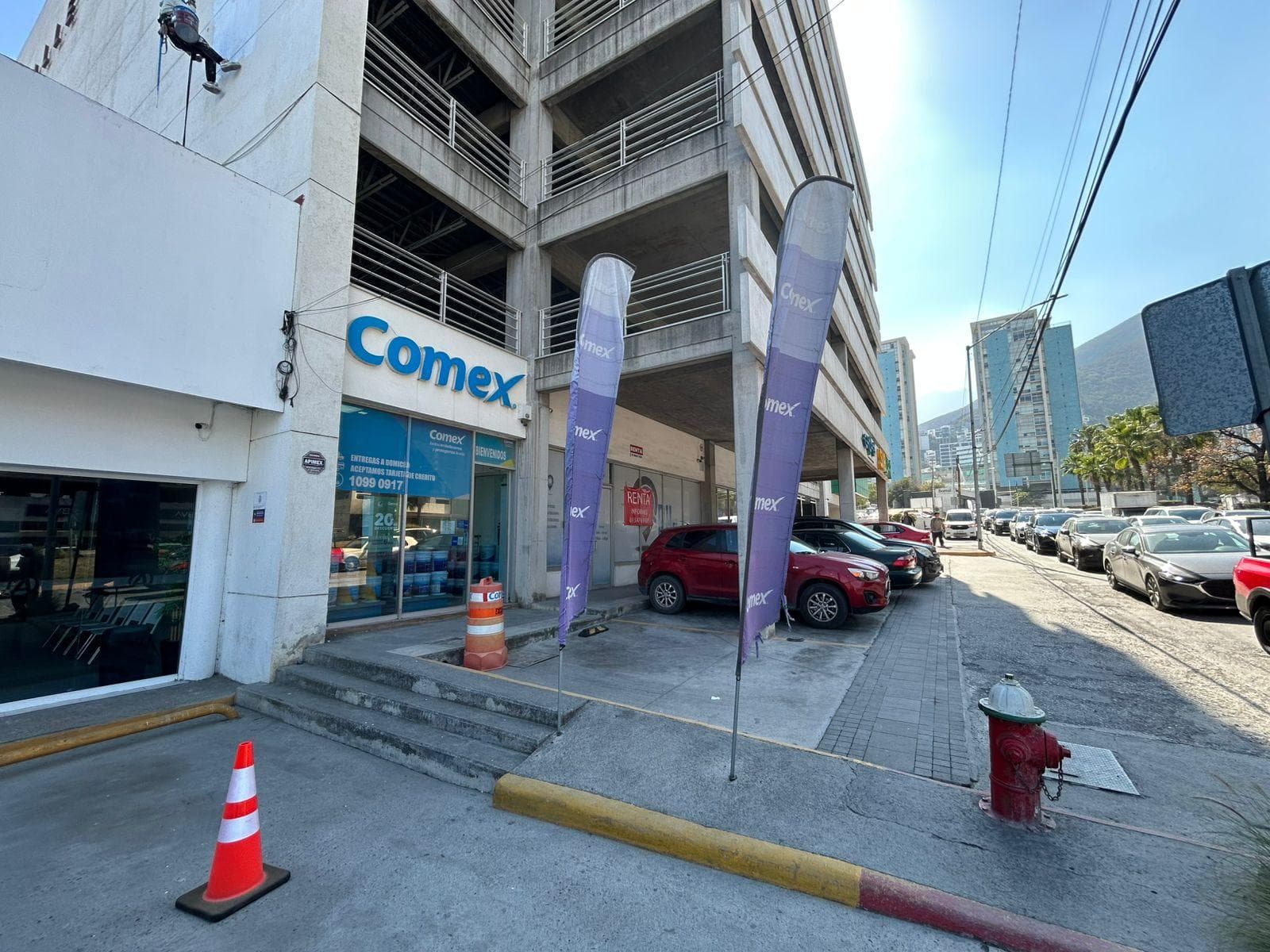 COMMERCIAL PROPERTY FOR SALE IN VALLE ORIENTE, MONTERREY