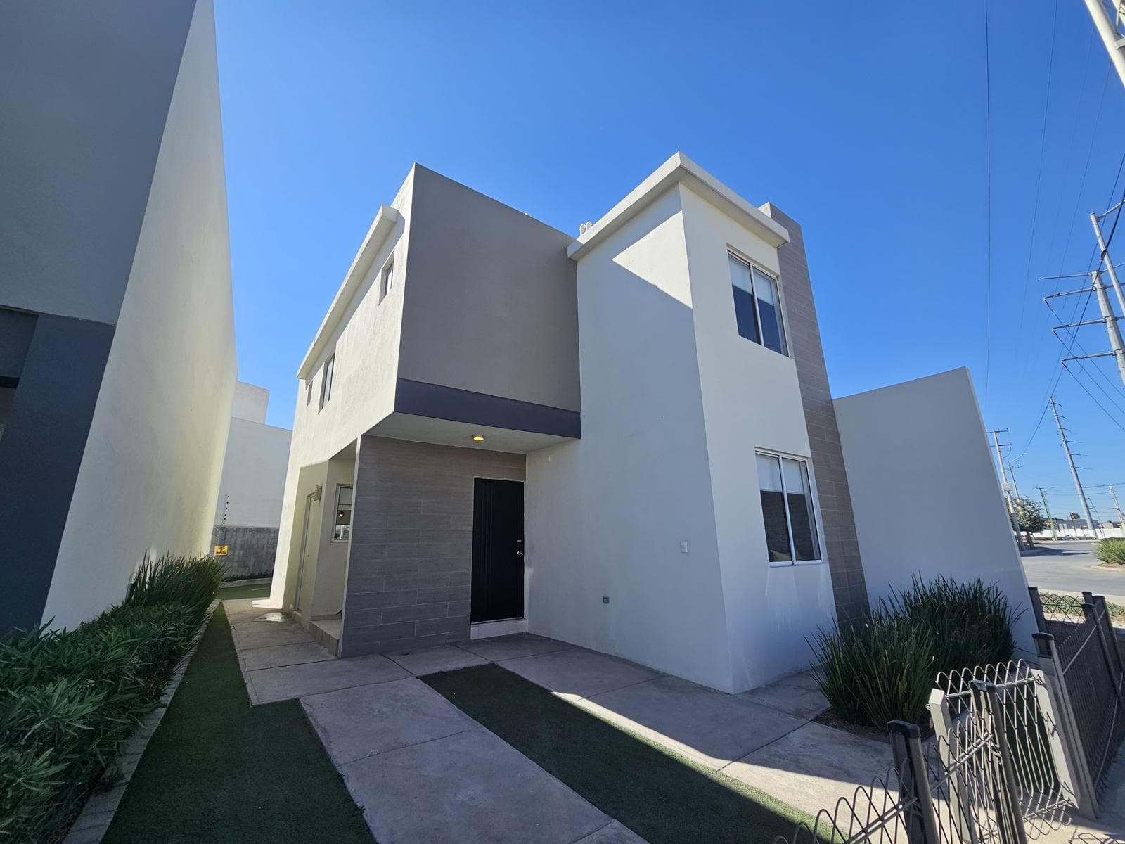 House for Sale in Saltillo, Coahuila—Bedroom on the Ground Floor
