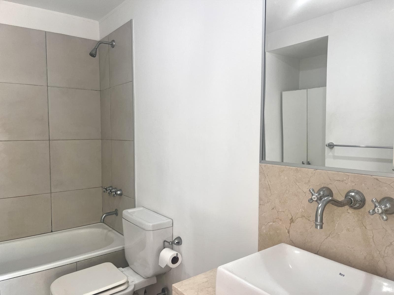 2-Bedroom Ground-Floor House for Rent - Portezuelo, Nordelta