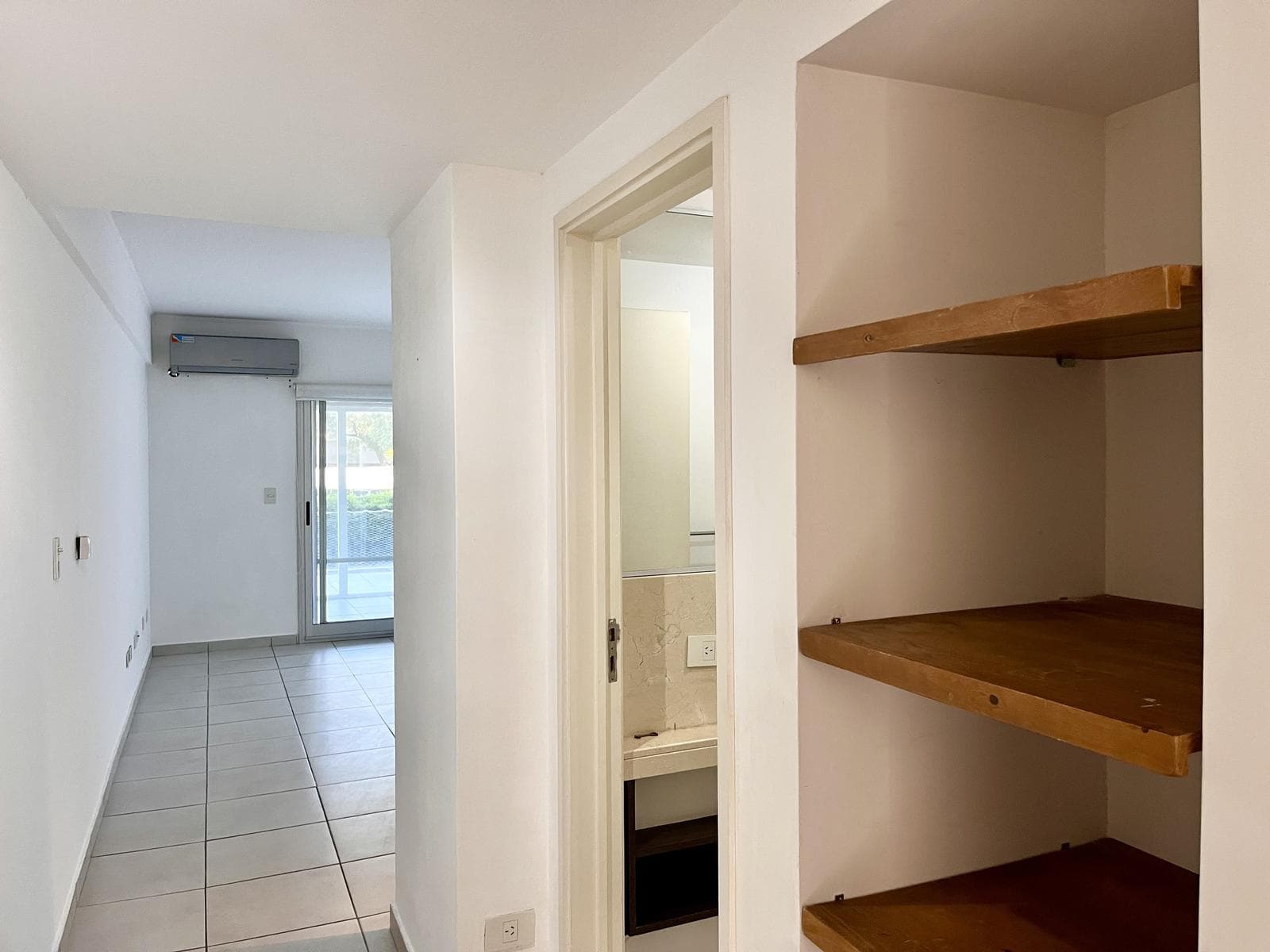 2-Bedroom Ground-Floor House for Rent - Portezuelo, Nordelta