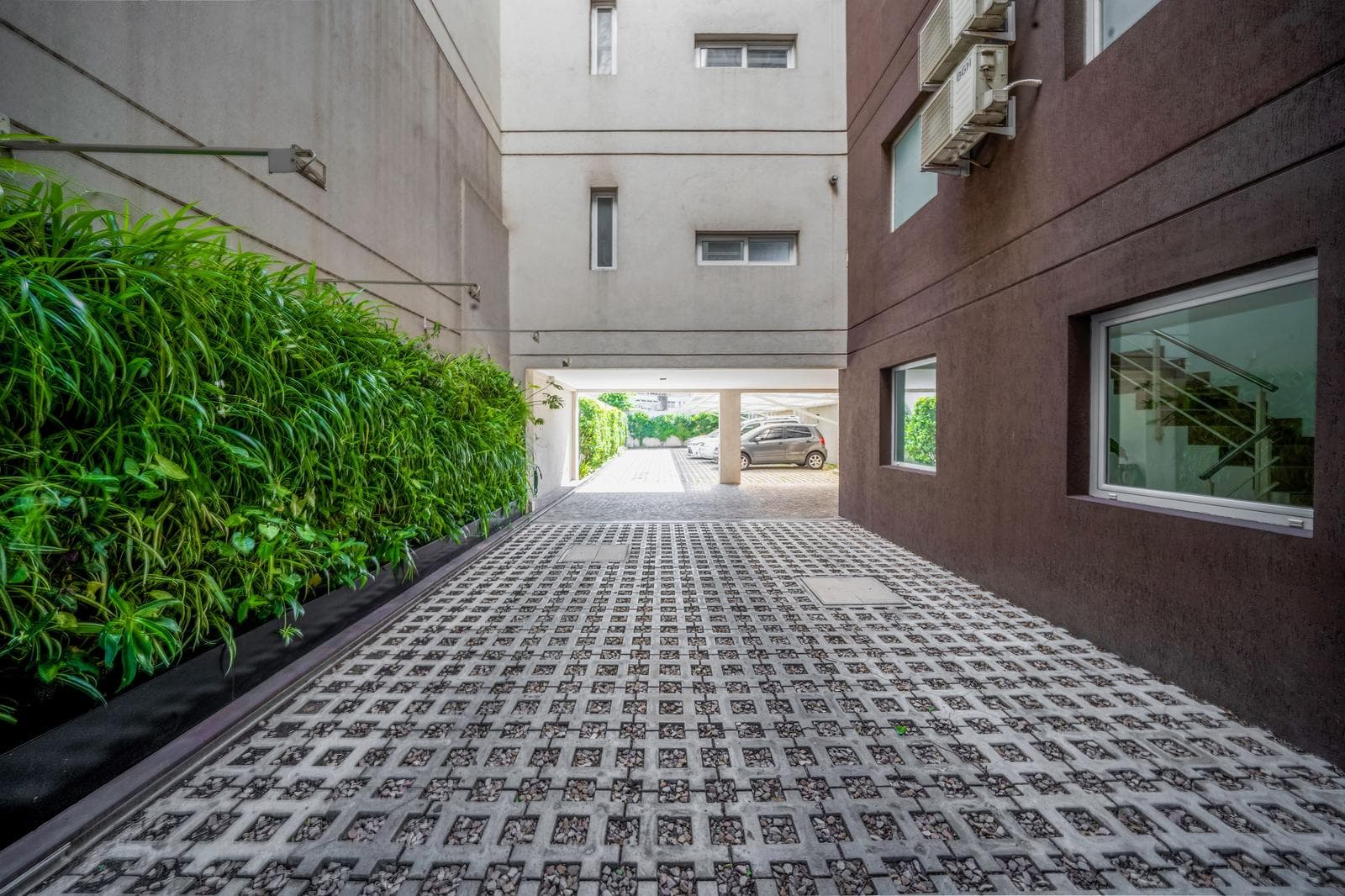 Parking Space for Sale in the Moyano Building, Ciudad Jardín