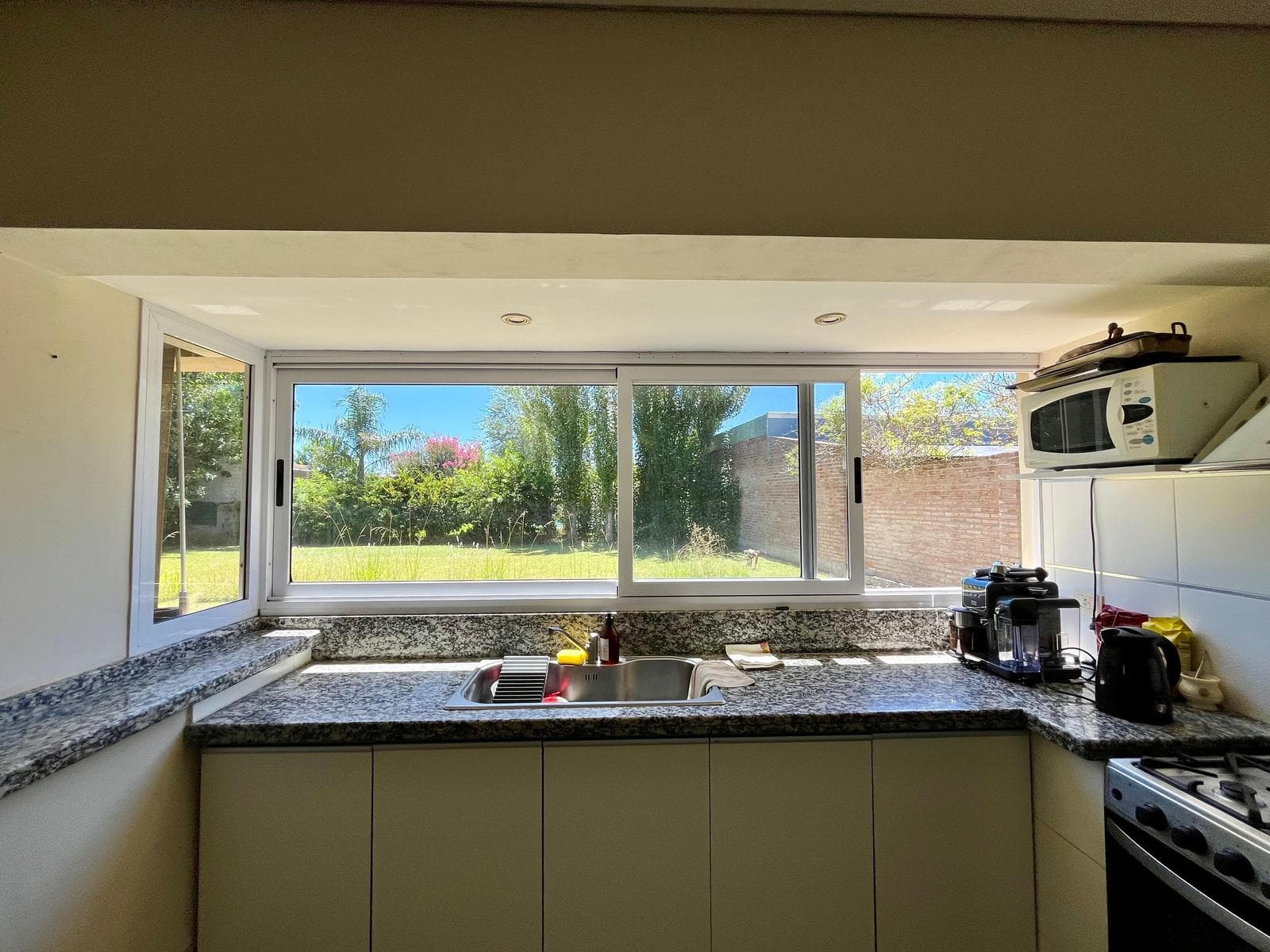 FOR SALE: 2-Bedroom House in the Barrio de las Piletas Neighborhood - Cañada de Gomez, Santa Fe