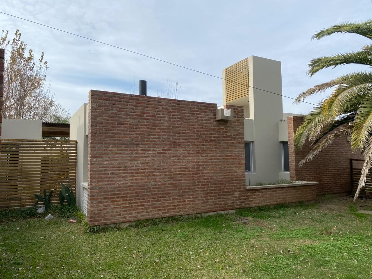 FOR SALE: 2-Bedroom House in the Barrio de las Piletas Neighborhood - Cañada de Gomez, Santa Fe