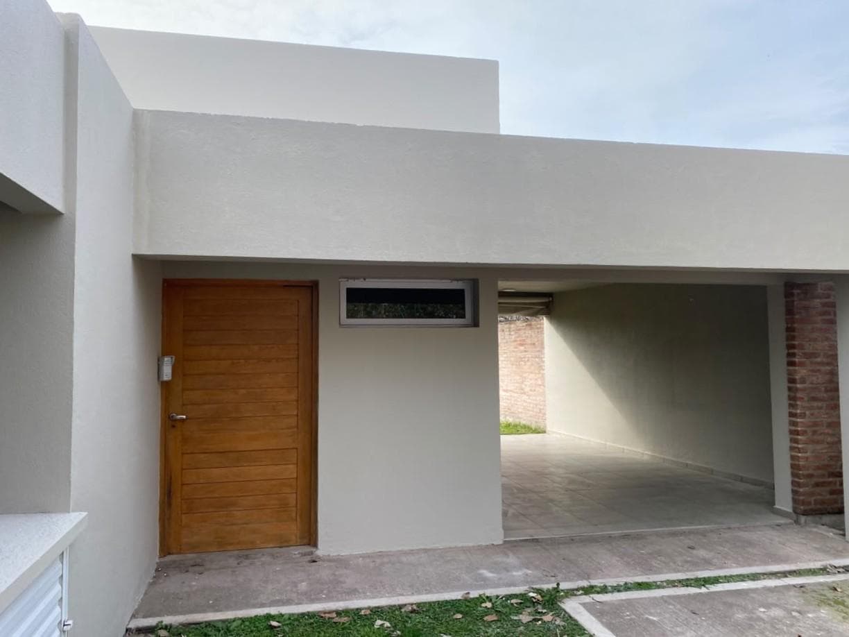 FOR SALE: 2-Bedroom House in the Barrio de las Piletas Neighborhood - Cañada de Gomez, Santa Fe