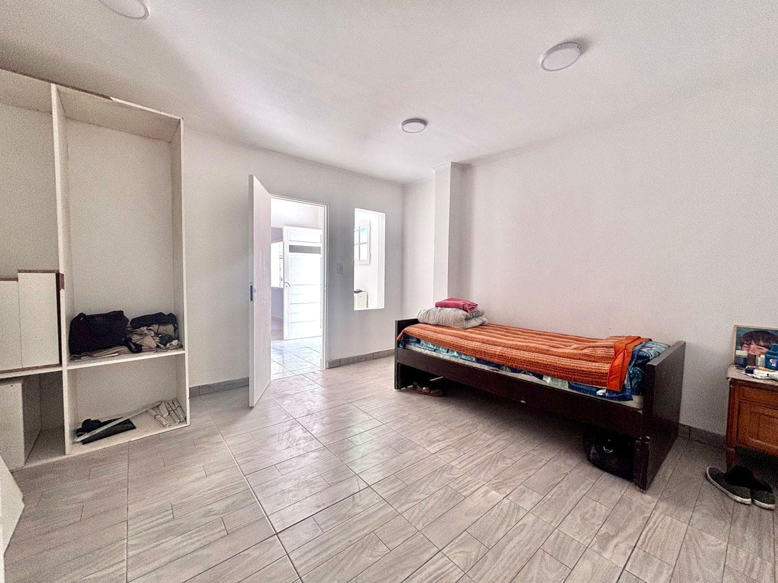 Photos of 2 rooms