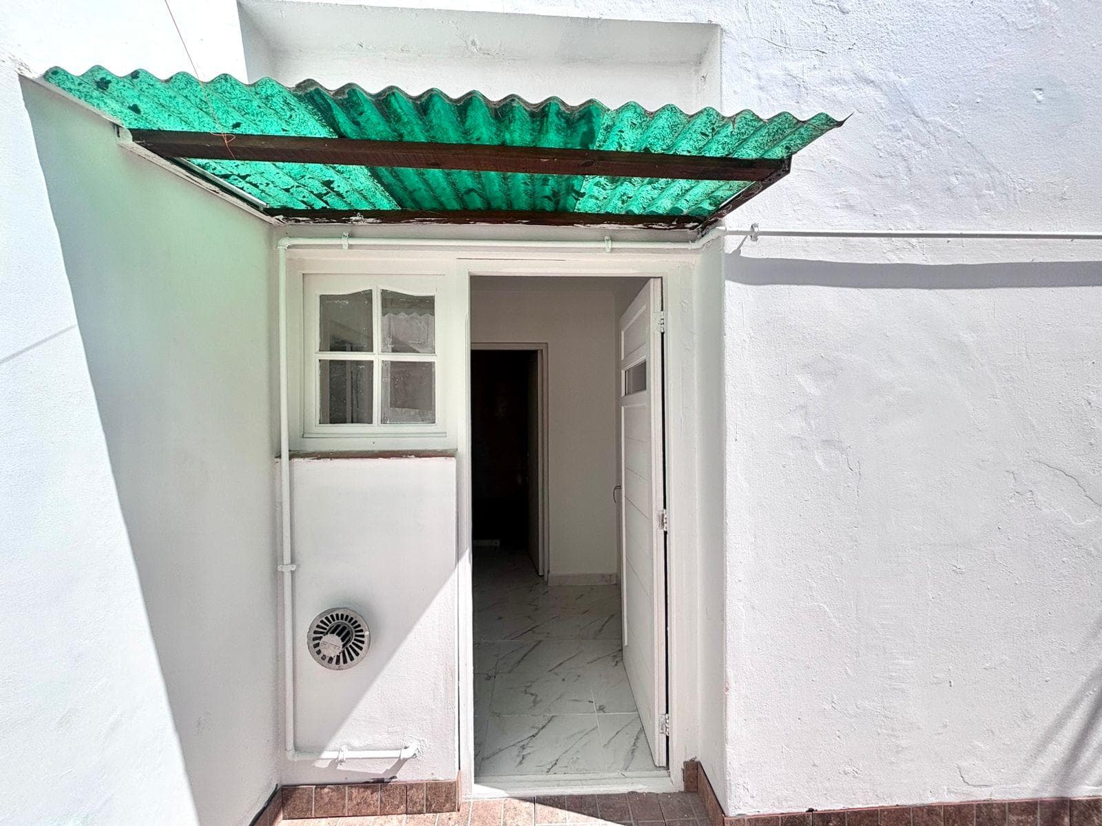 Photos of 2 rooms