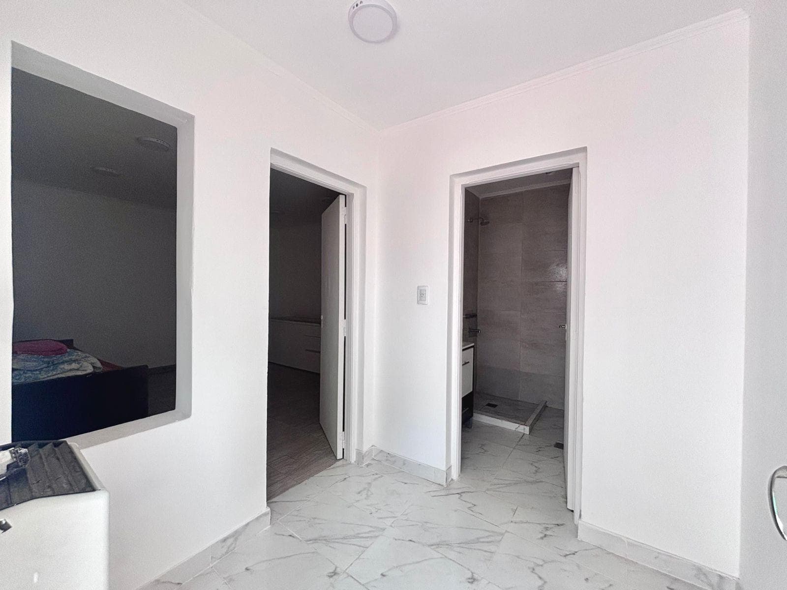 Photos of 2 rooms